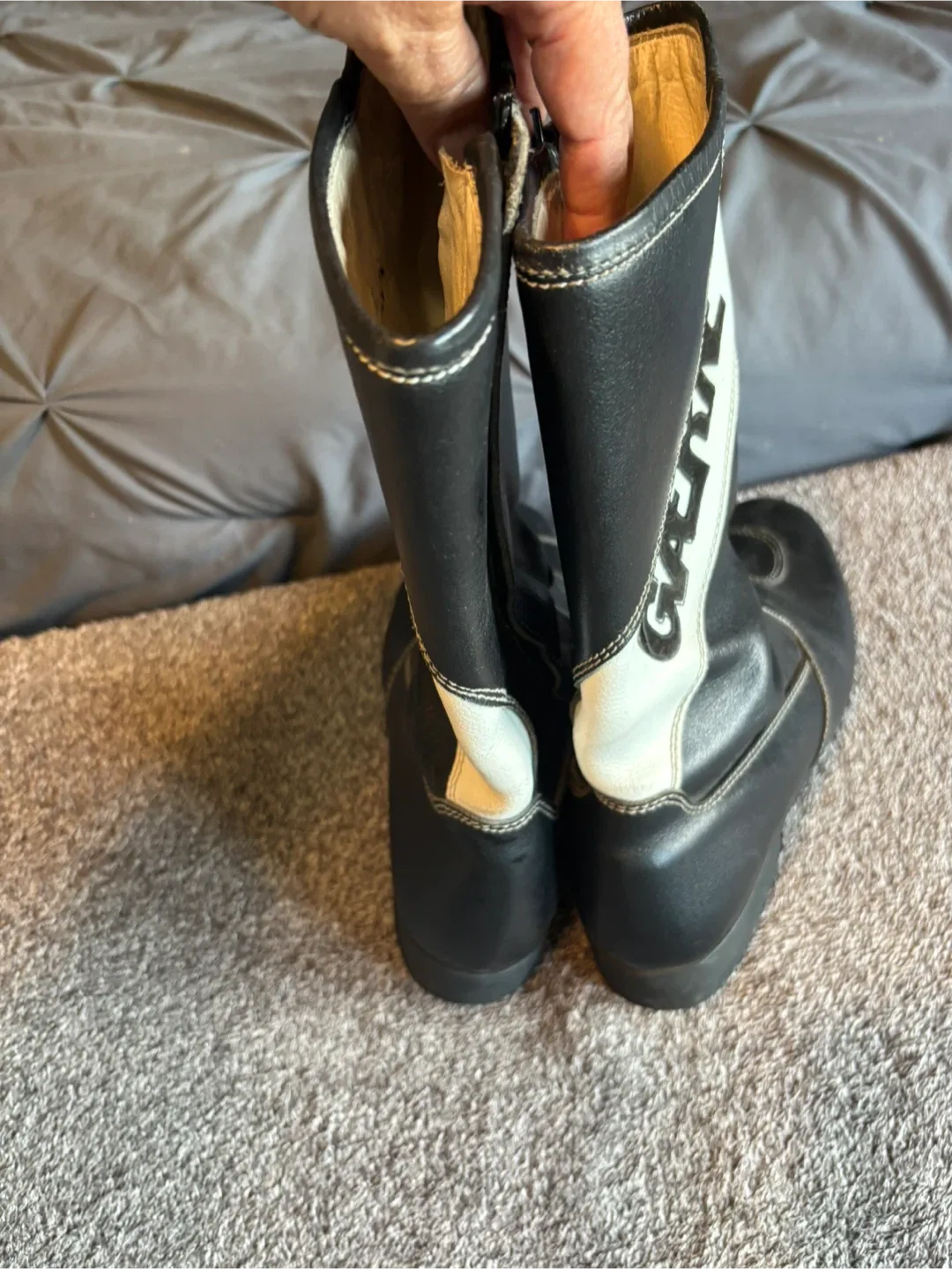 Gaerne Black & White Leather Boots - Size 6 image indicator(4)