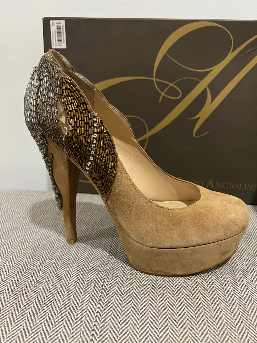 Enzo Angiolini Beige Suede Platform Heels - photo 2