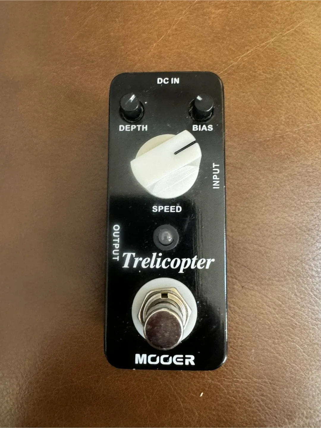 MOOER Trelicopter Tremolo Guitar Effect Pedal image indicator(2)