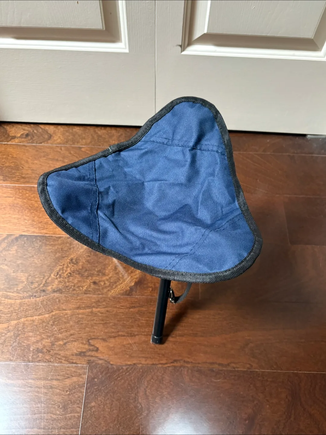 1 Portable Folding Stool - Blue image indicator(2)