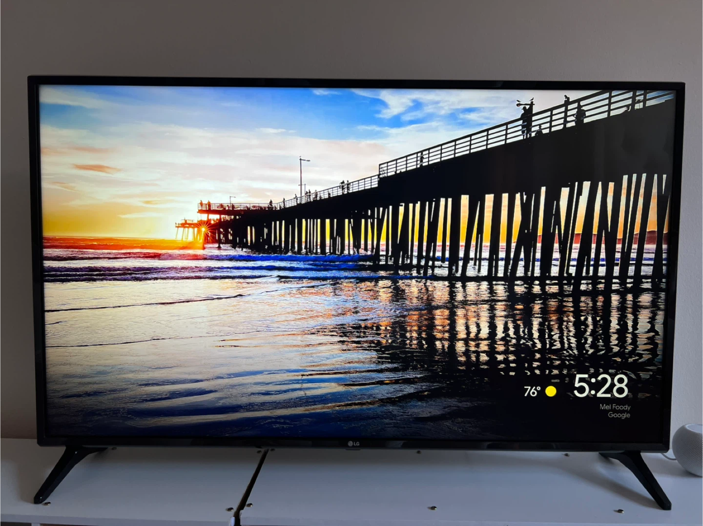 LG Smart TV, 50"
