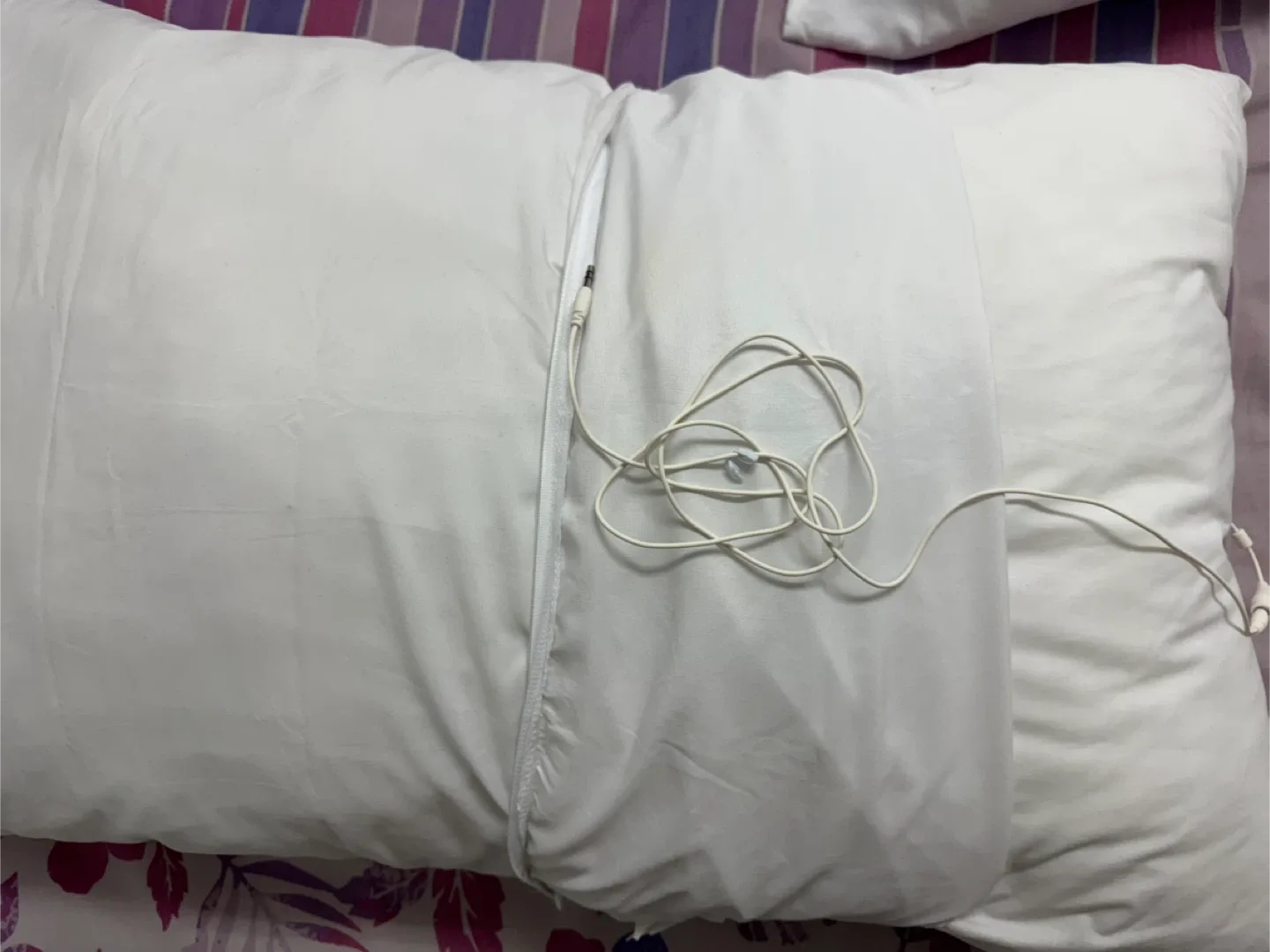 White Sound Pillow image indicator(4)