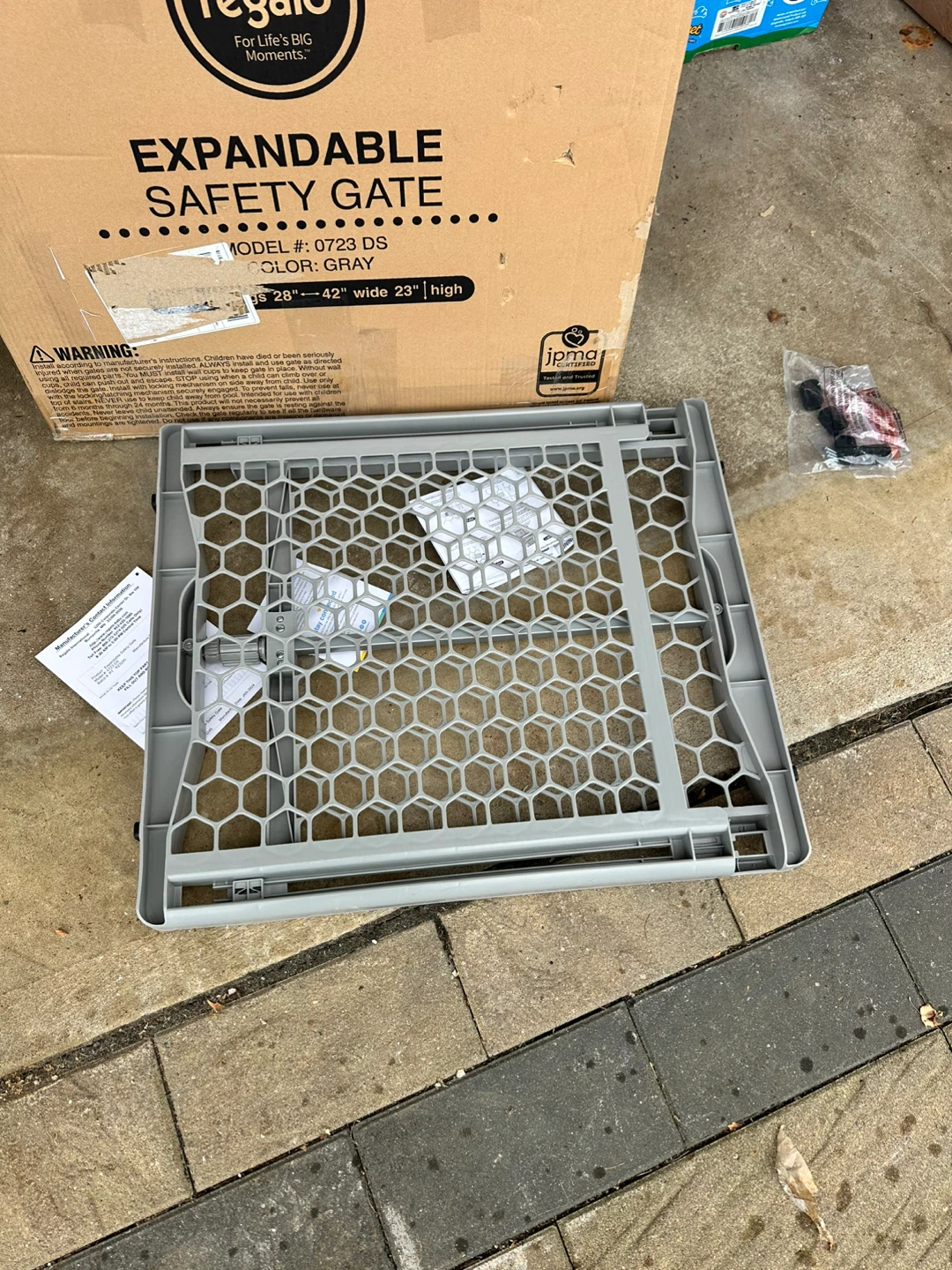 Regalo Expandable Safety Gate - Gray