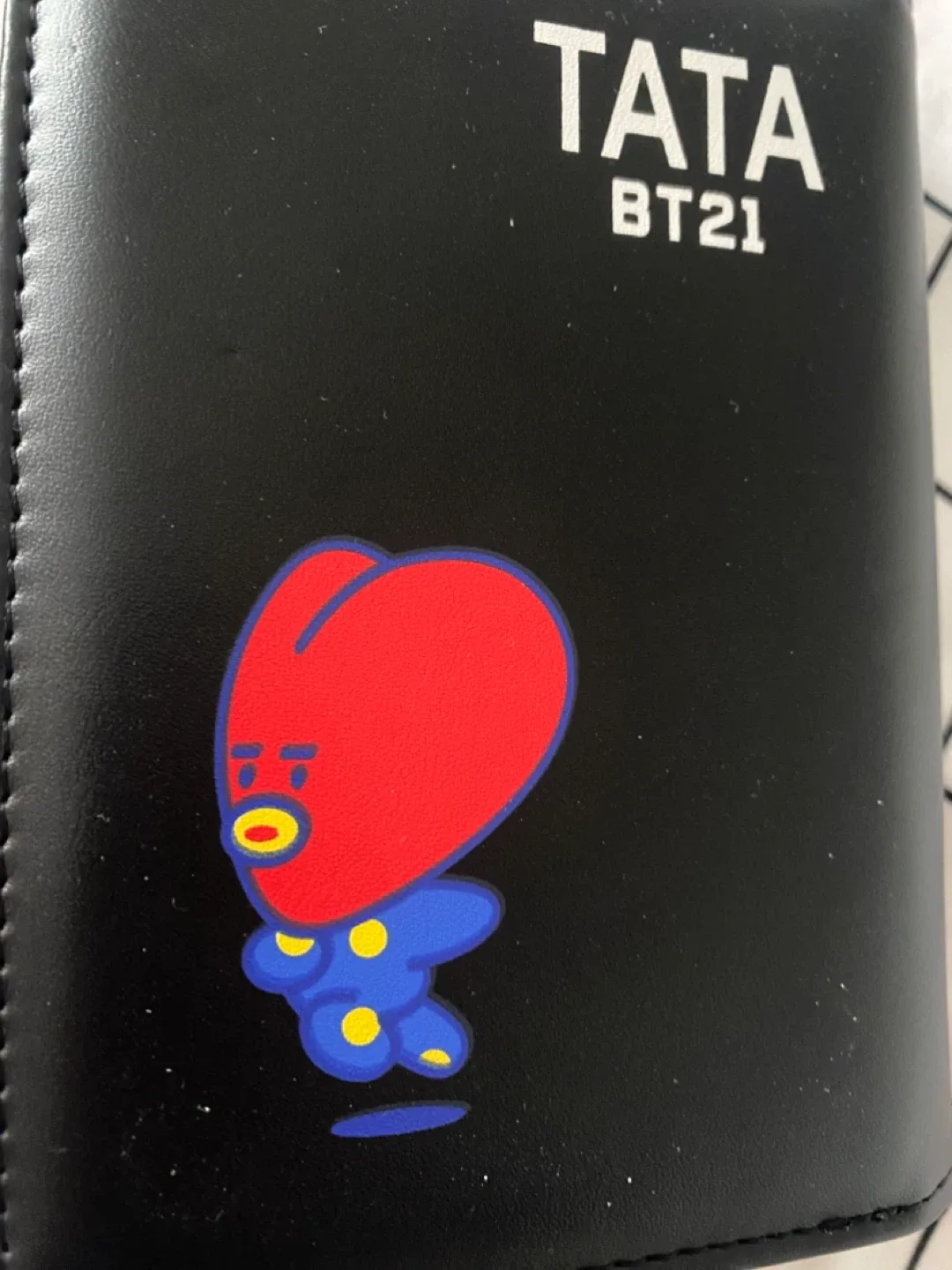 BT21 TATA Black Wallet image indicator(2)