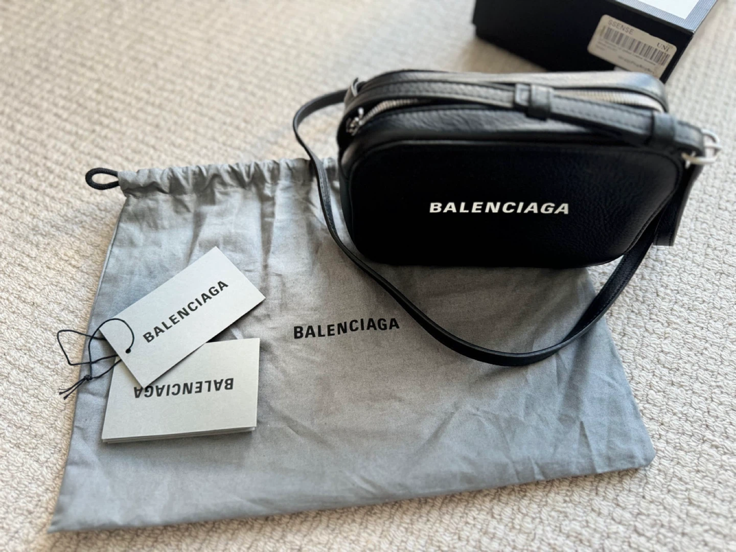 Balenciaga Black Leather “Camera Bag” - photo 4