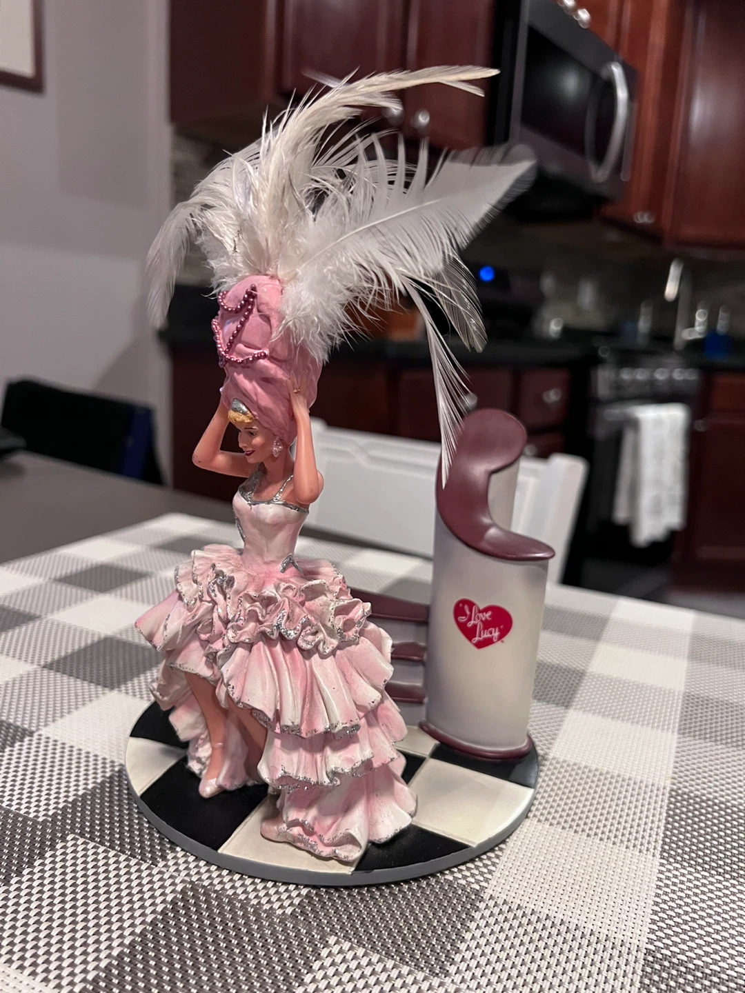 I Love Lucy Figurine - photo 3