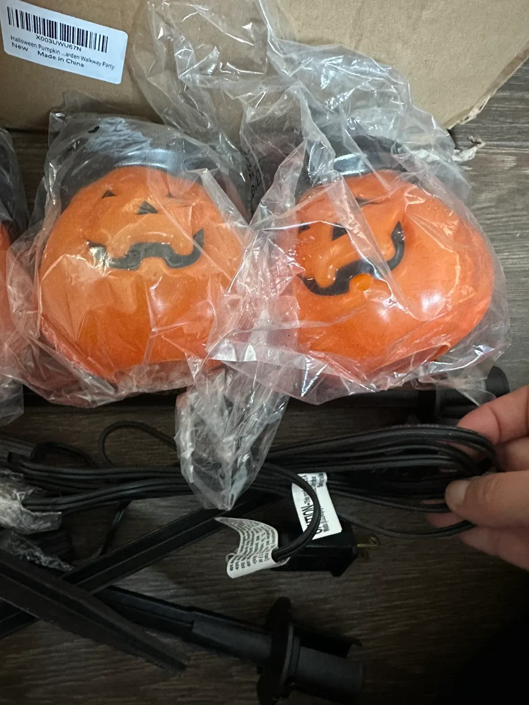 New Set of 4 Pumpkin Driveway Markers image indicator(3)