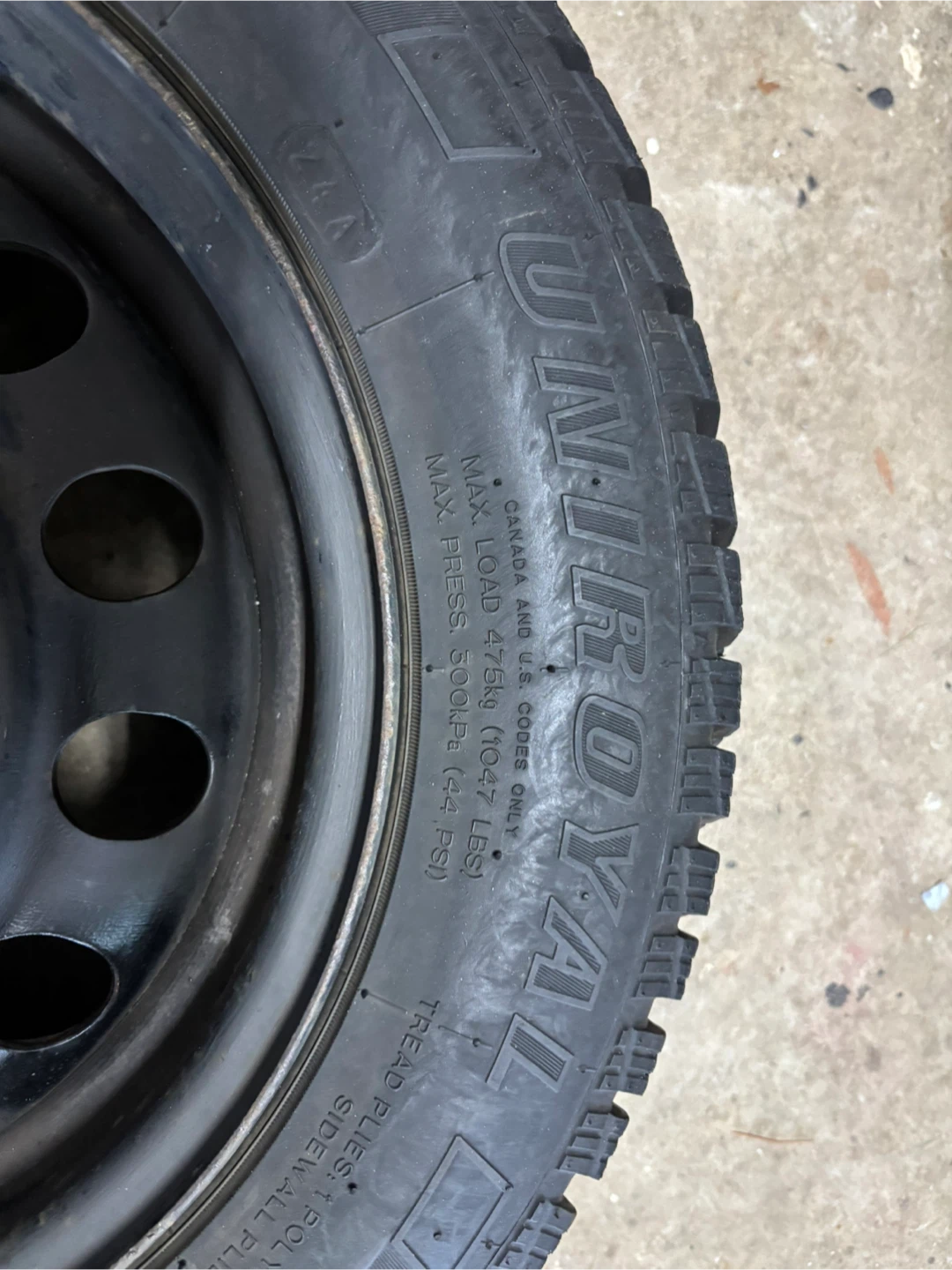 Uniroyal Winter Tires on Steel Rims - 175/65R14 - photo 3