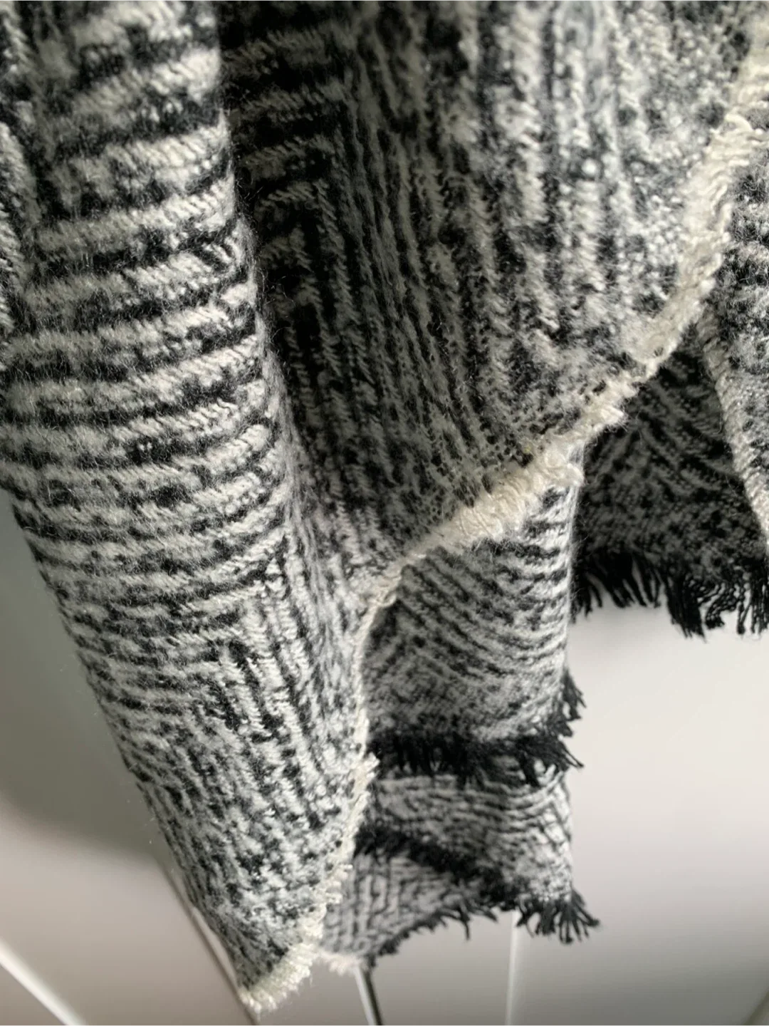 🆕Cozy Herringbone Winter Scarf Shawl image indicator(2)