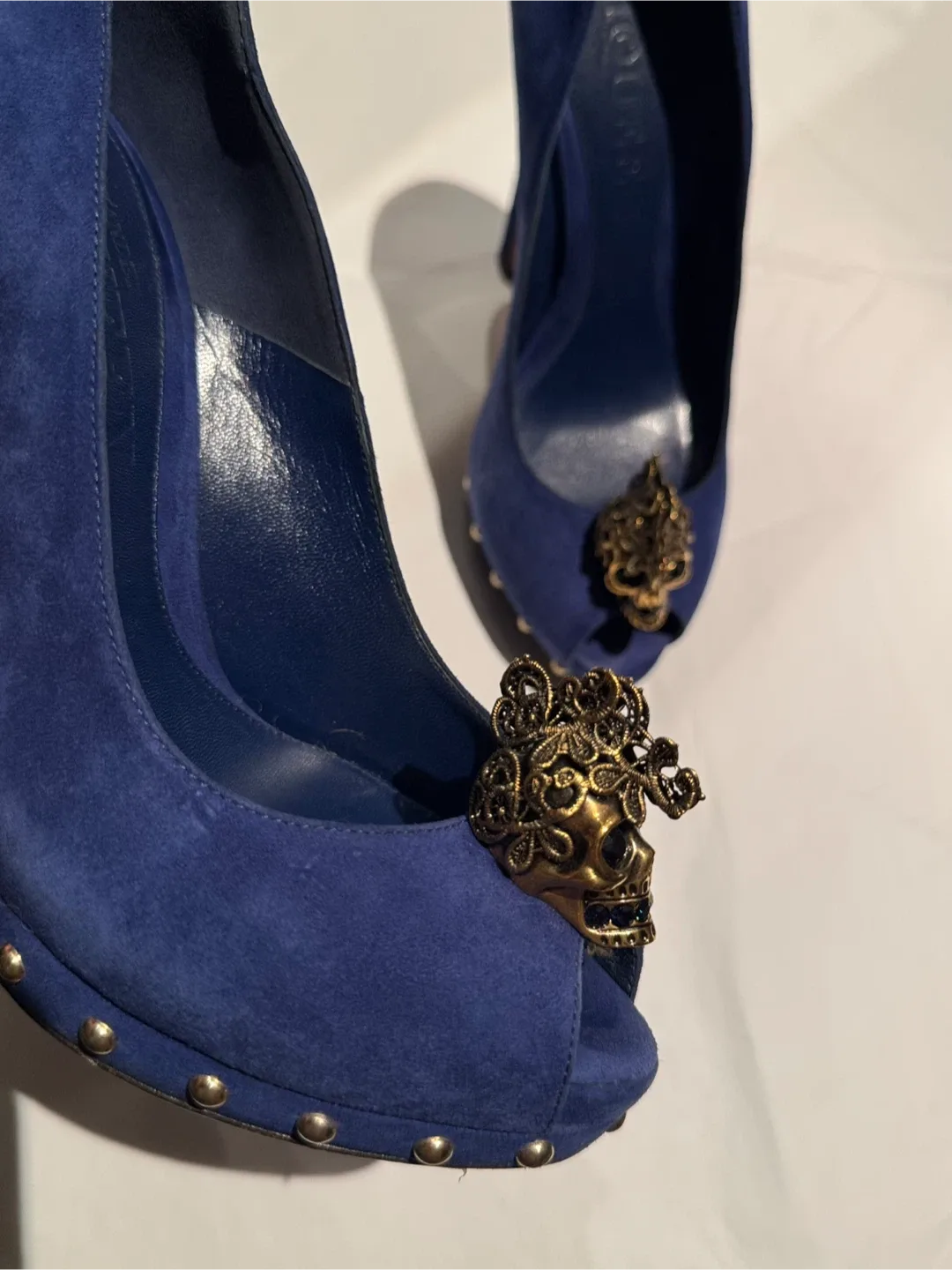 Alexander McQueen Blue Suede Heels - Size 37 image indicator(9)