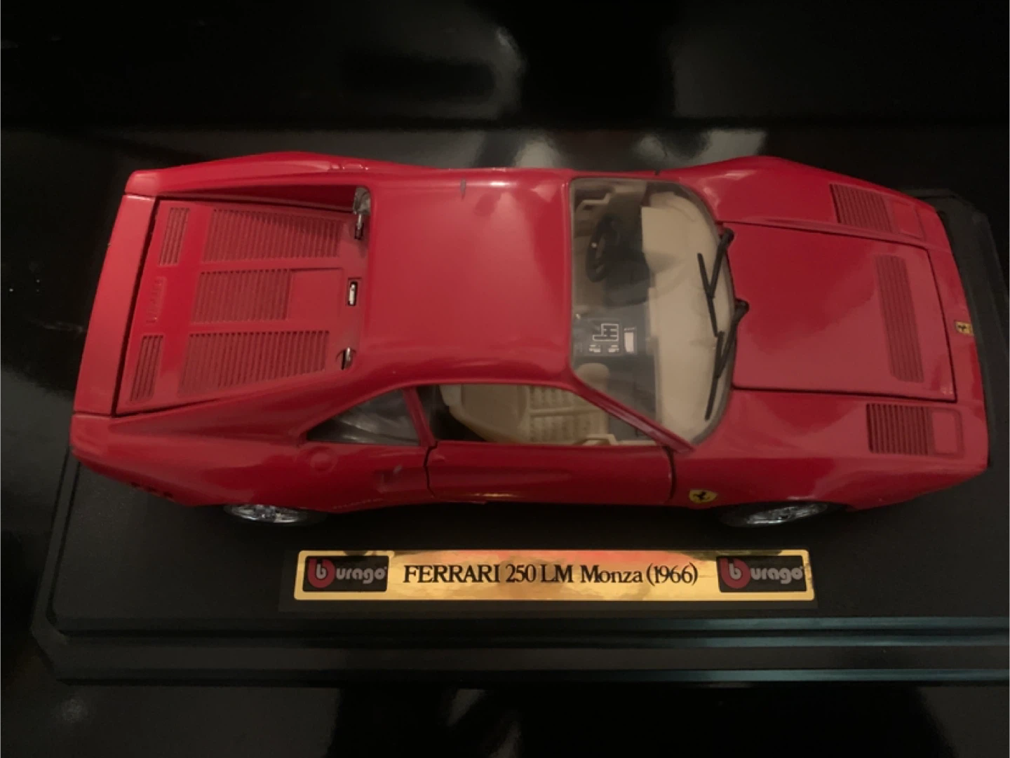 Burago Ferrari 250 LM Monza (1966) Diecast Model - photo 2