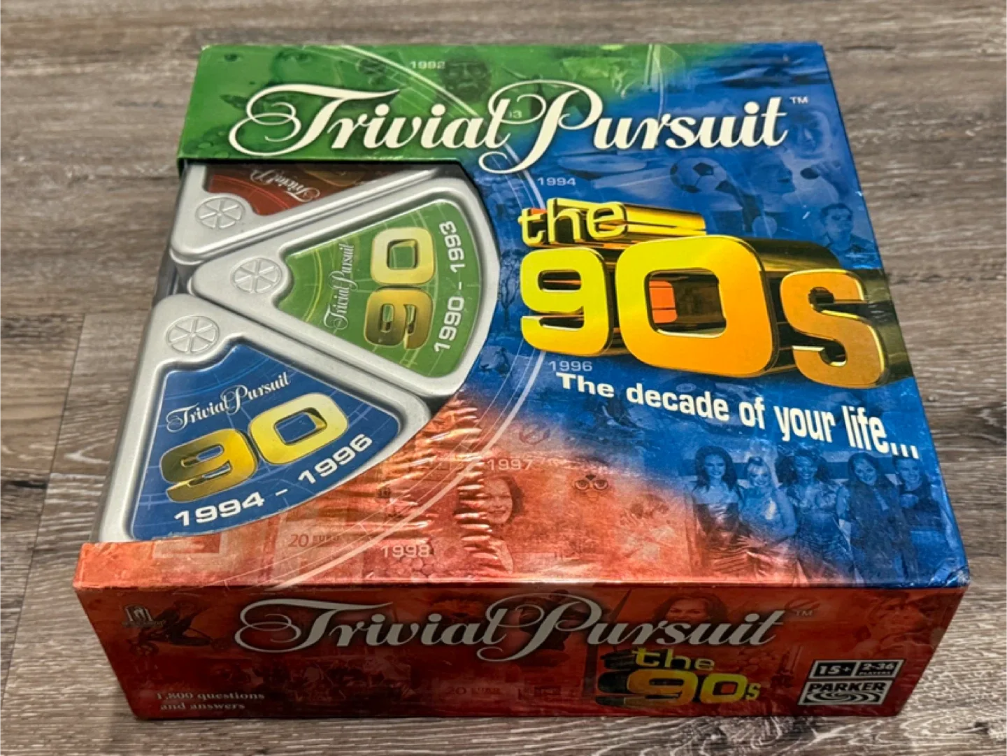 Trivial Pursuit The 90s Edition Board Game thumbnail
