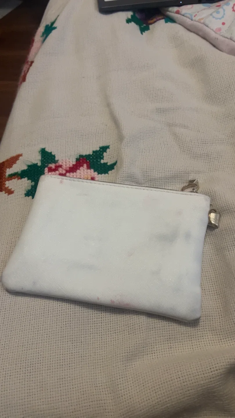 Bride White Clutch image indicator(3)