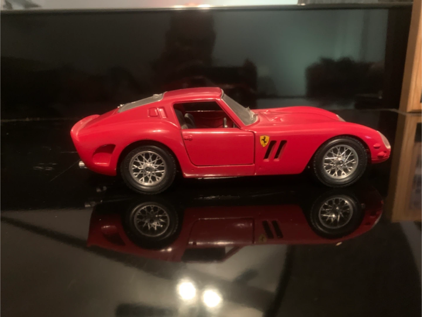 Red Ferrari 250 GTO Diecast Model Car