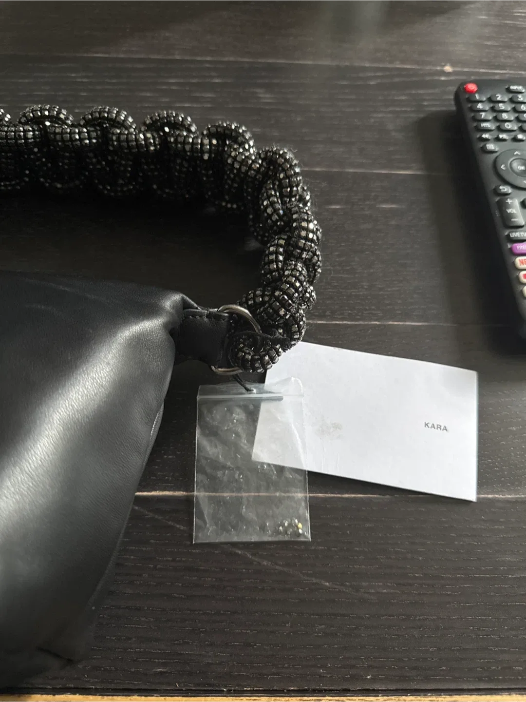 Kara hand bag image indicator(2)