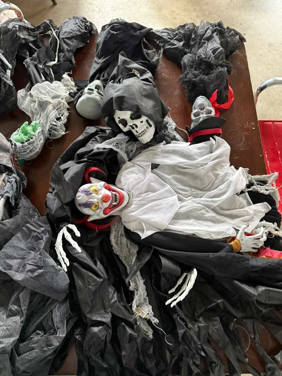 Halloween Decorations Bundle image indicator(4)