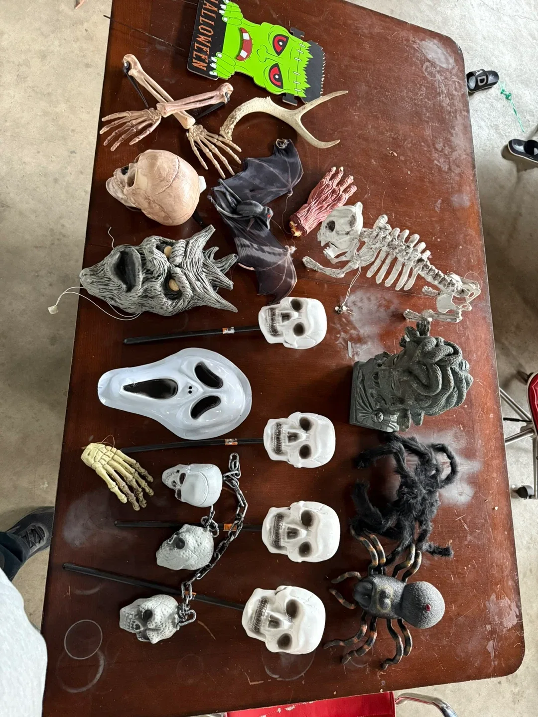 Halloween Decorations Bundle image indicator(7)