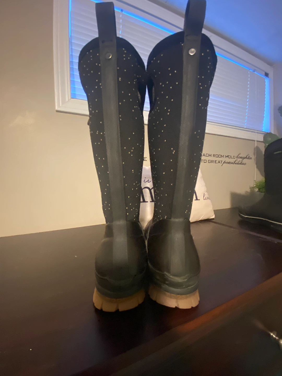 Bogs Women's winter Boots, Size 6 - photo 2