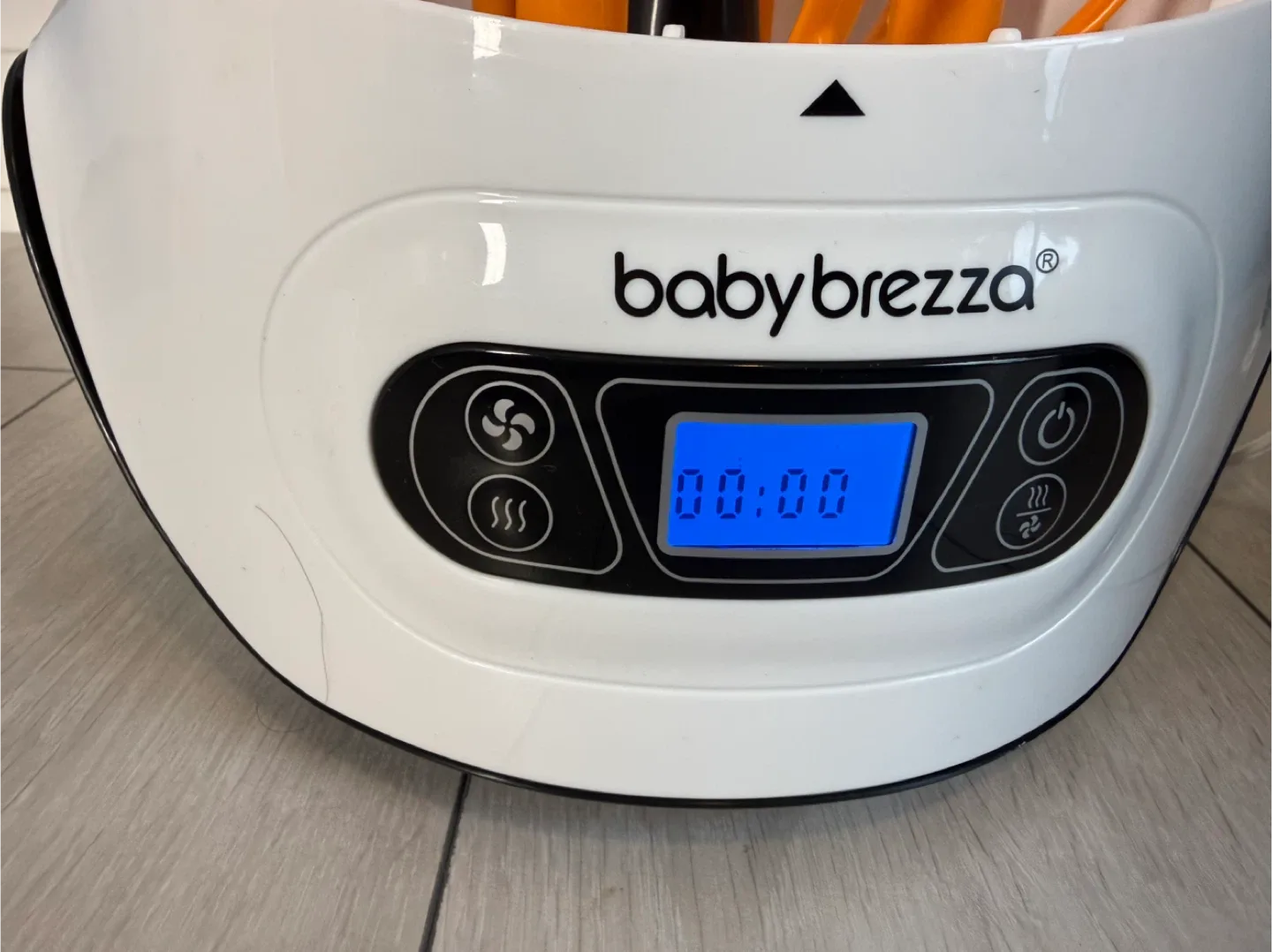Baby Brezza One Step Sterilizer Dryer 4-in-1 (Like New) image indicator(8)