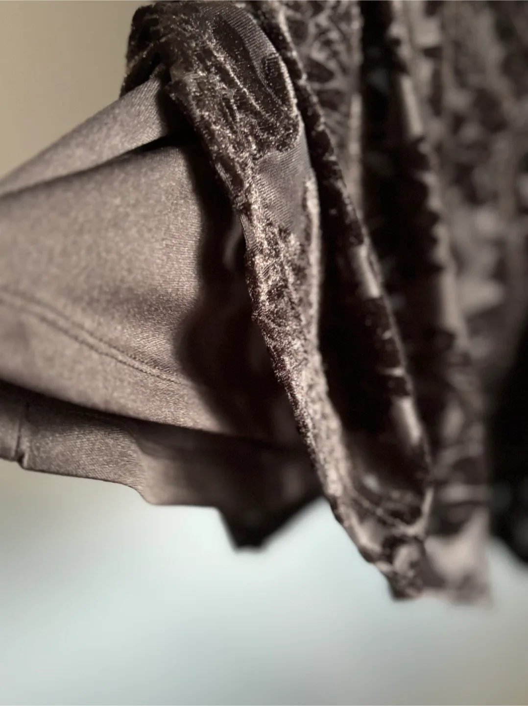 Amanda Green Velvet Dress - Size S/P image indicator(4)