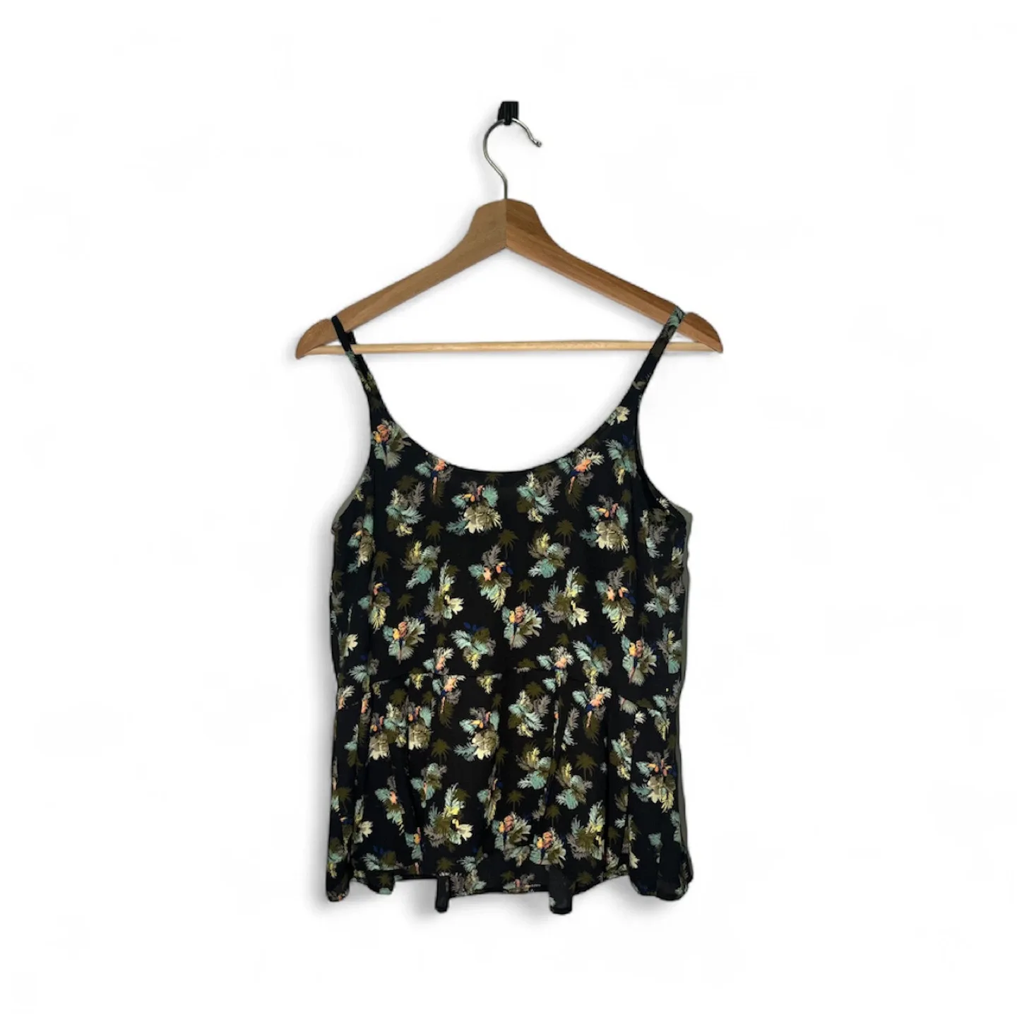 Reitmans Floral Tank Top - Size M/M image indicator(2)