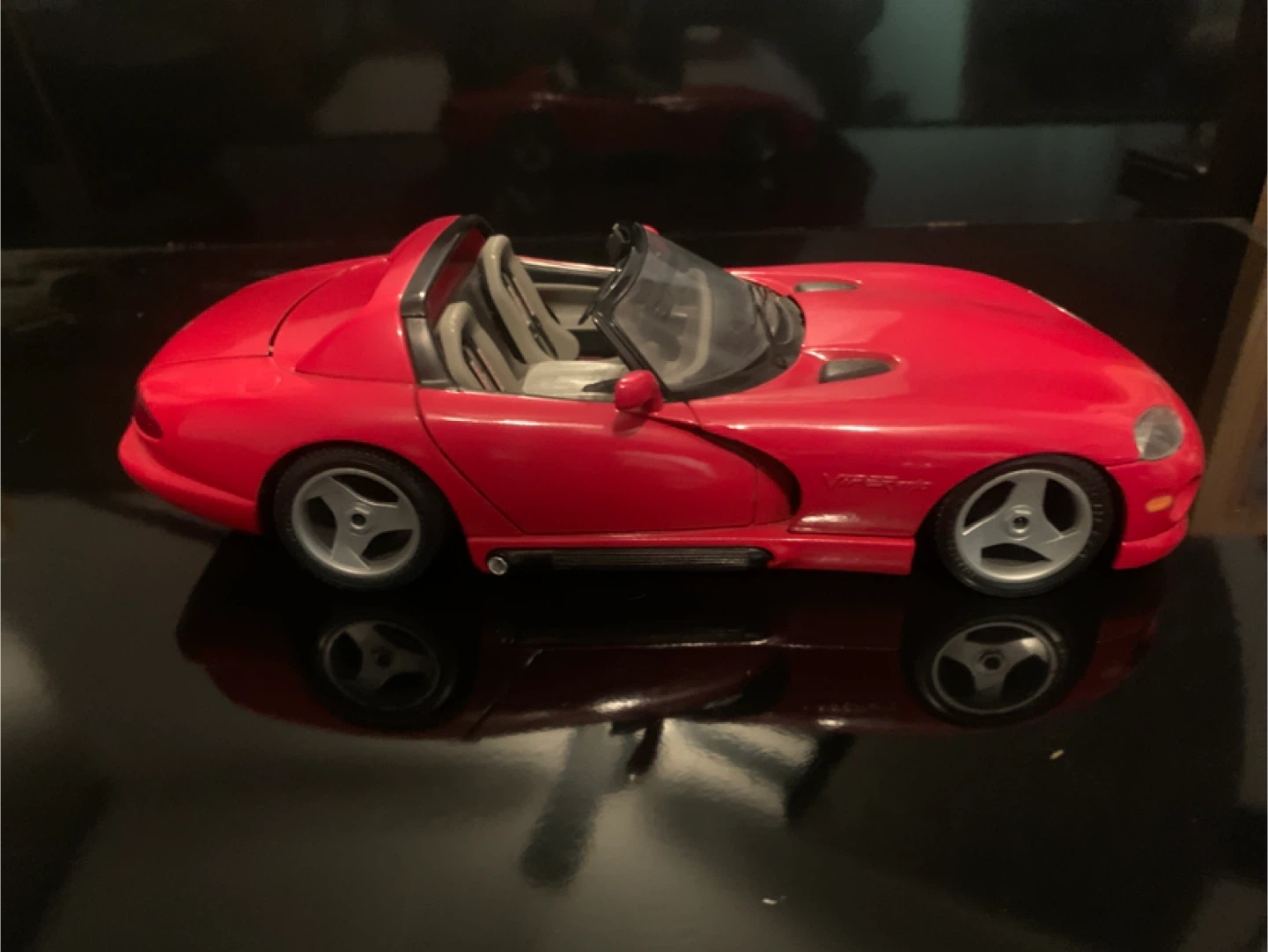 Red Dodge Viper RT/10 Diecast Model Car