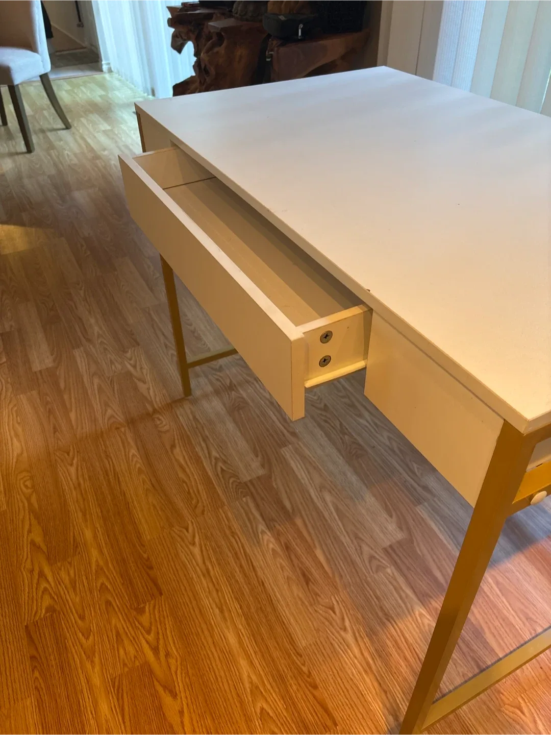 White and Gold Accent Desk image indicator(4)