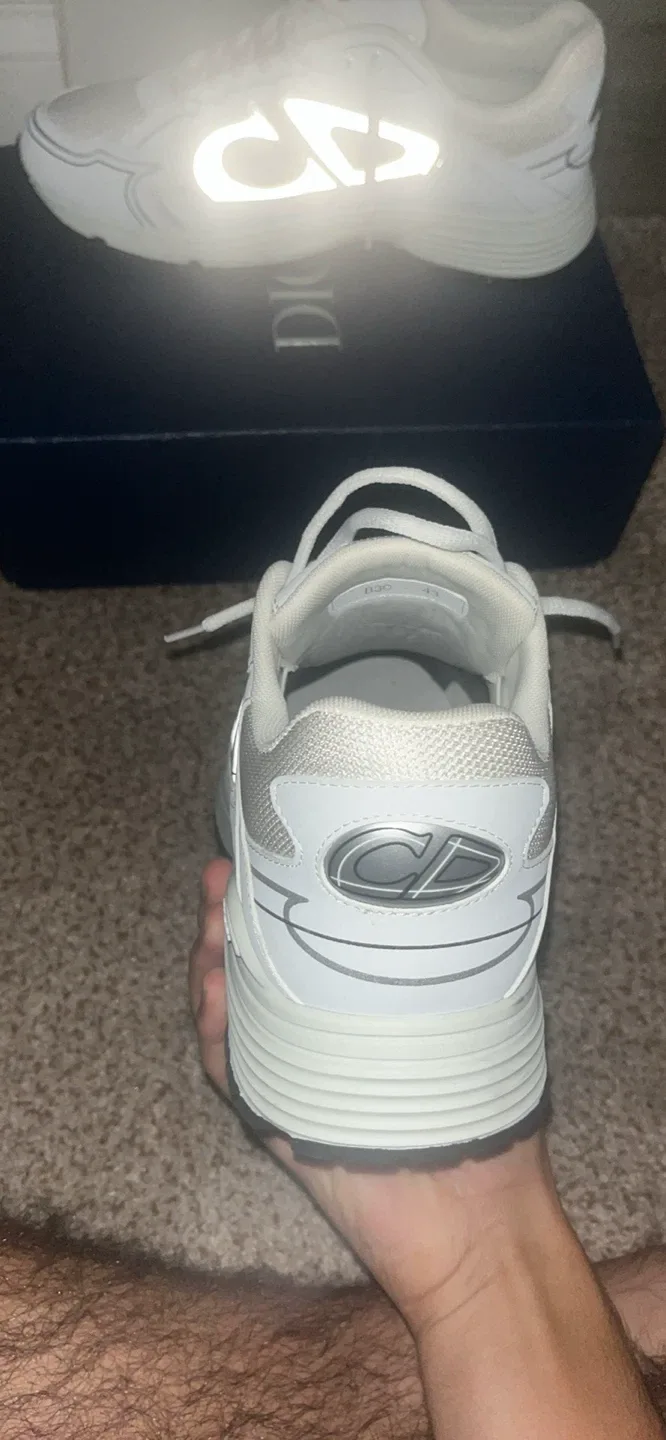 Dior B30 White Sneakers image indicator(3)