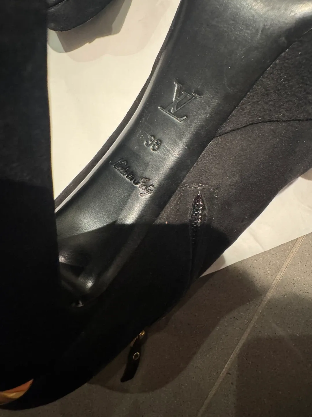 Louis Vuitton Black Suede Heels - Size 38 image indicator(3)