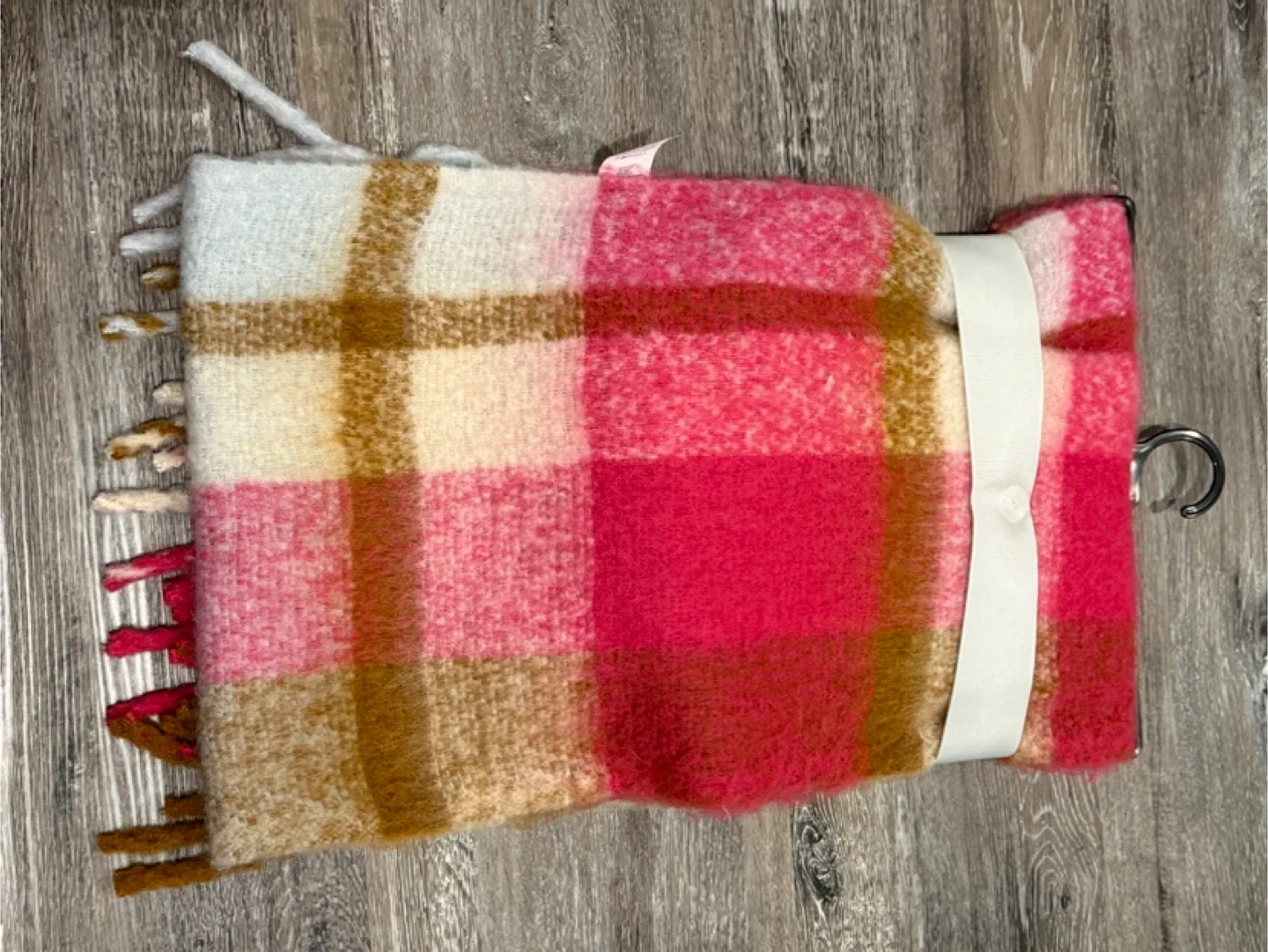 Ladies Time and Tru Scarf and Hat Set - New image indicator(4)