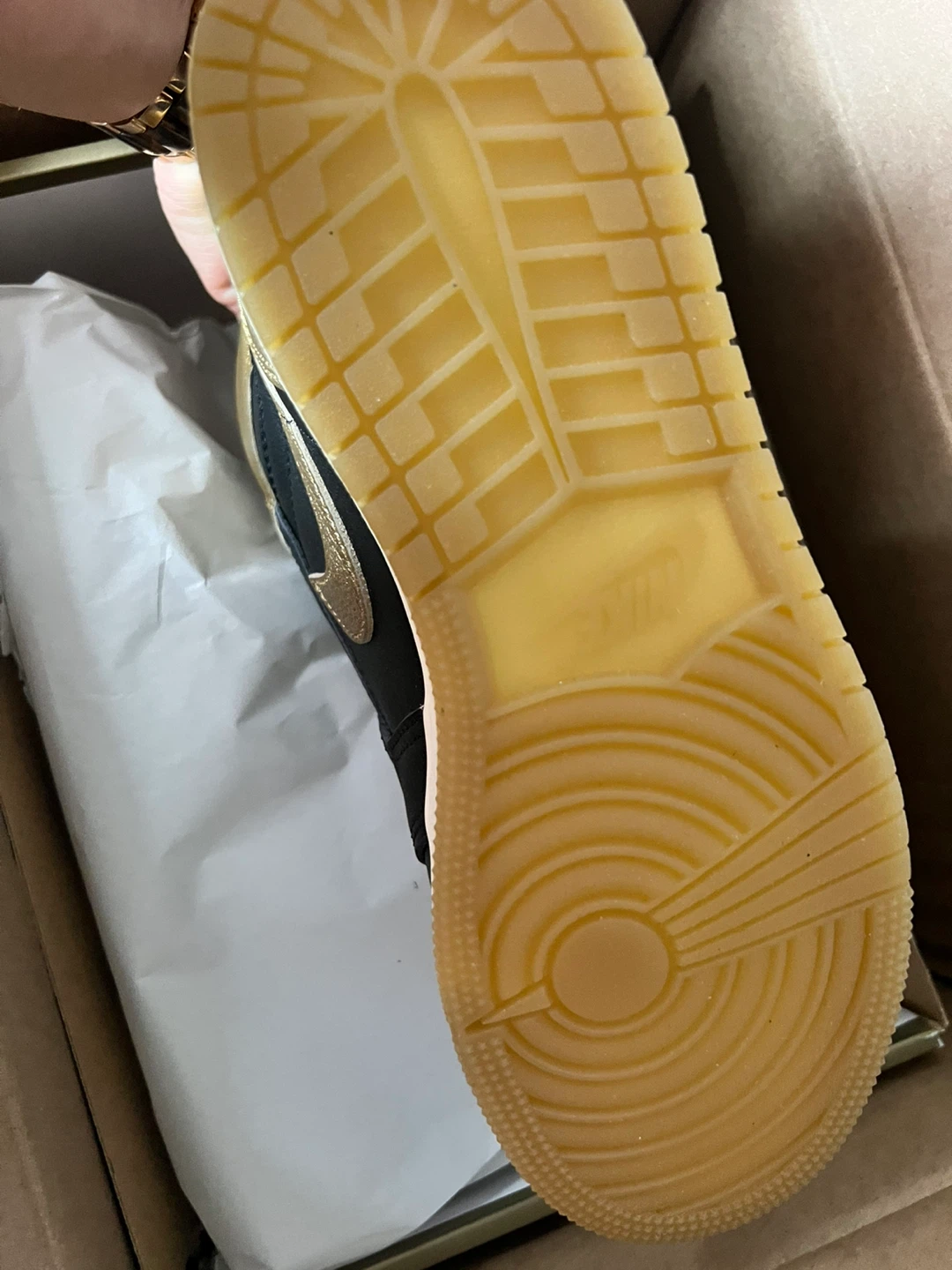 Nike Air Jordan 1 Retro High OG Black/Metallic Gold - photo 3