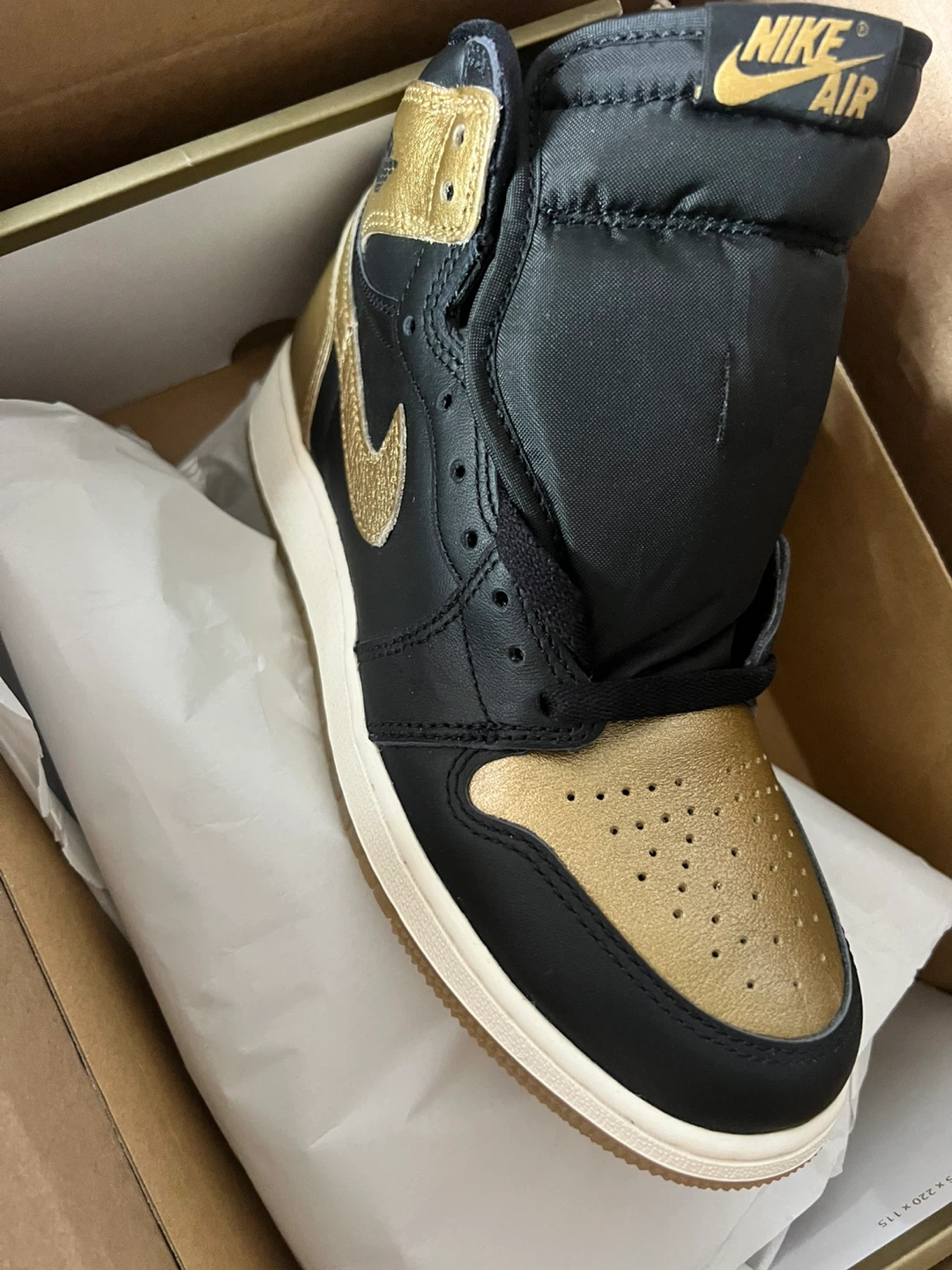 Nike Air Jordan 1 Retro High OG Black/Metallic Gold - photo 2