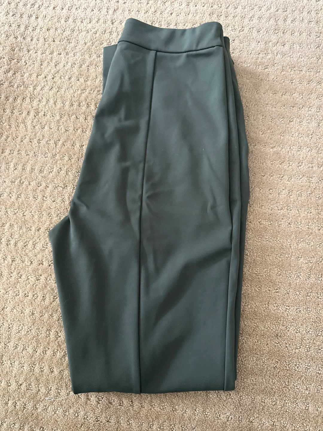 New Banana Republic BR Sport Petite Pants Size 4 image indicator(3)
