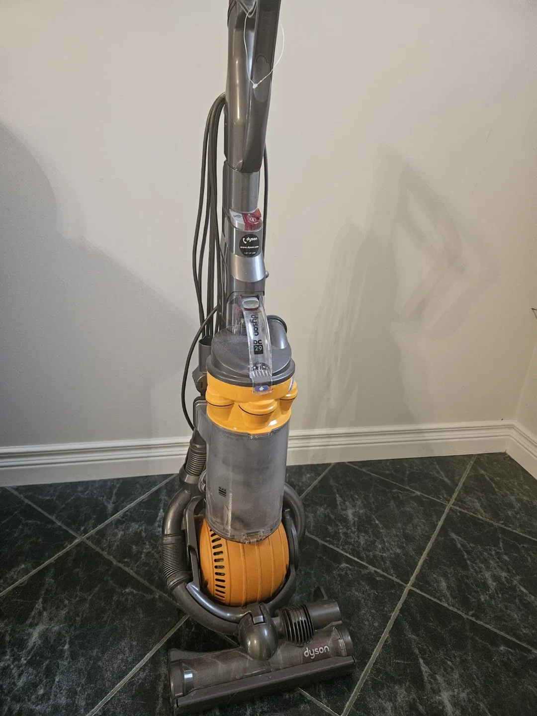 Dyson DC29 Vacuum Cleaner image indicator(6)