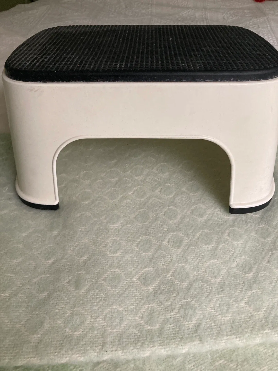 BabyBjorn Step Stool - White image indicator(2)