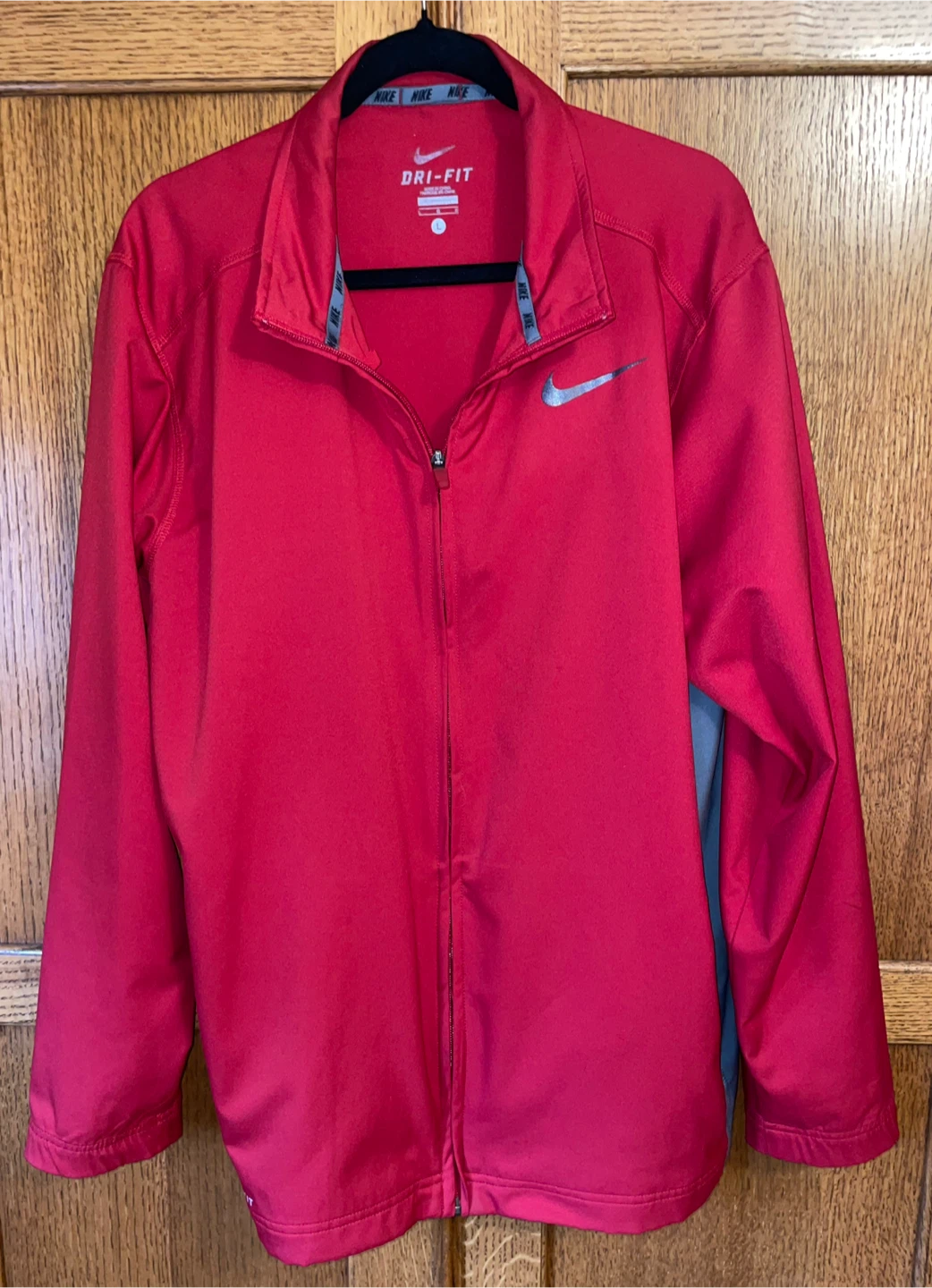 Nike Red Dri Fit Men’s Jacket. Large - photo 3