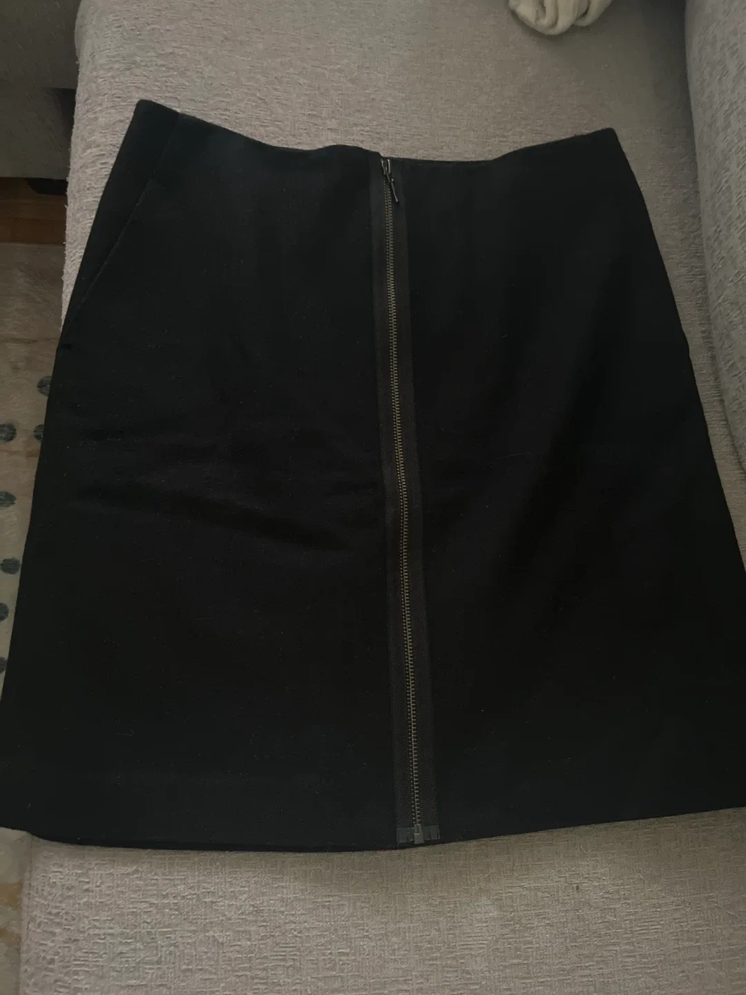 Lord & Taylor Black Skirt - Size 6 thumbnail