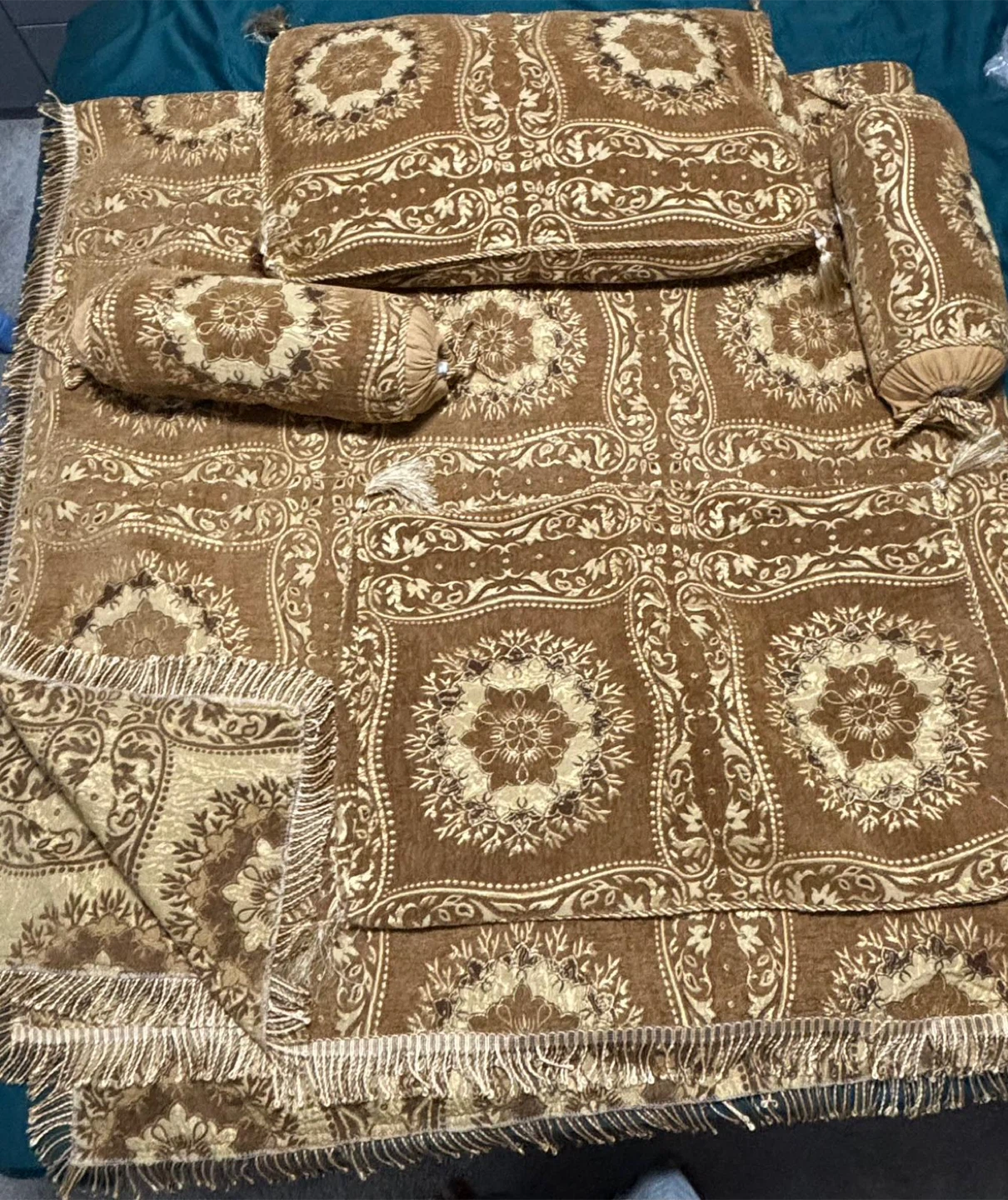 Brown Patterned Bedding Set