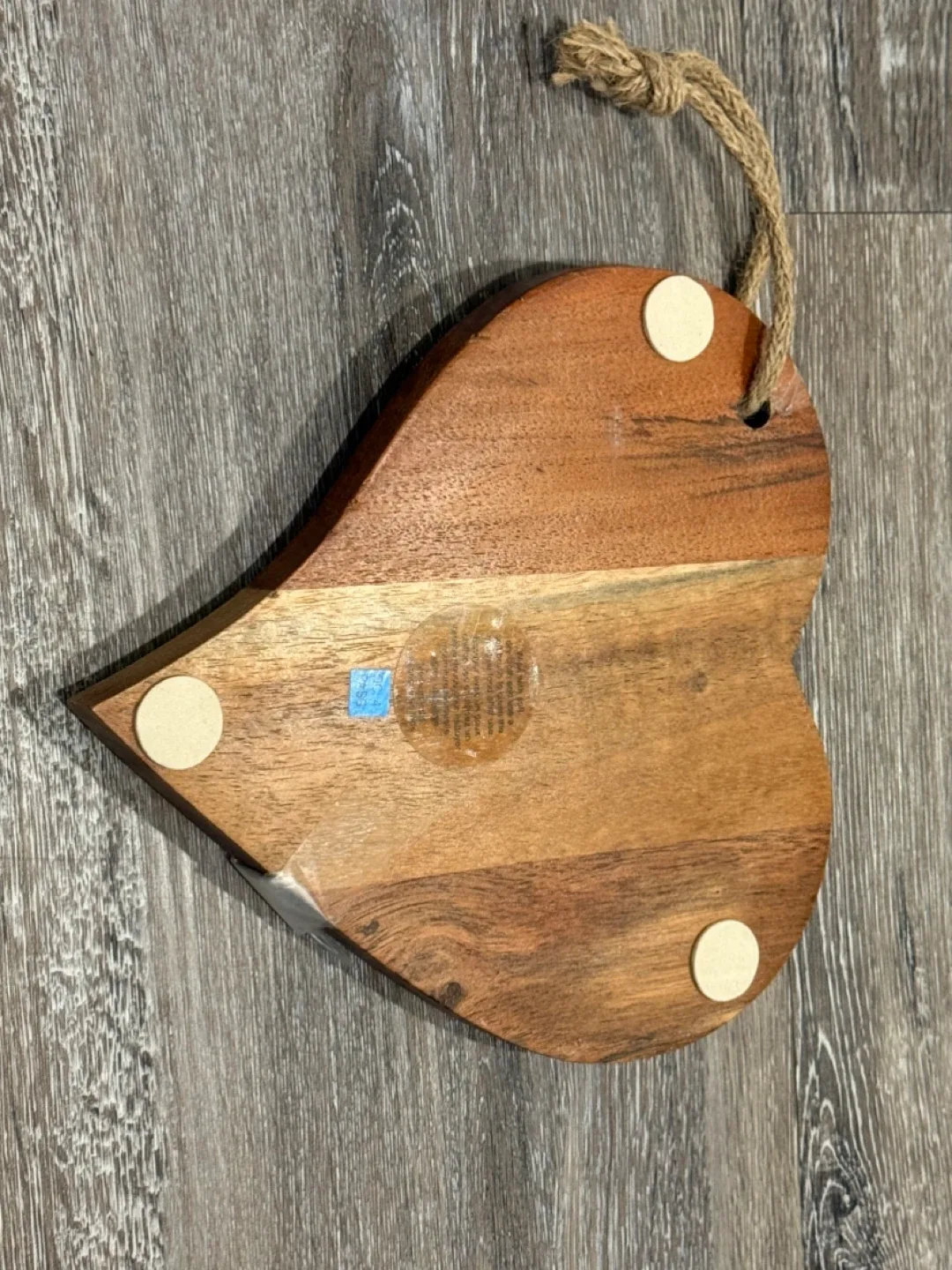 New Heart Shaped Wood Serving Board with Knife image indicator(2)
