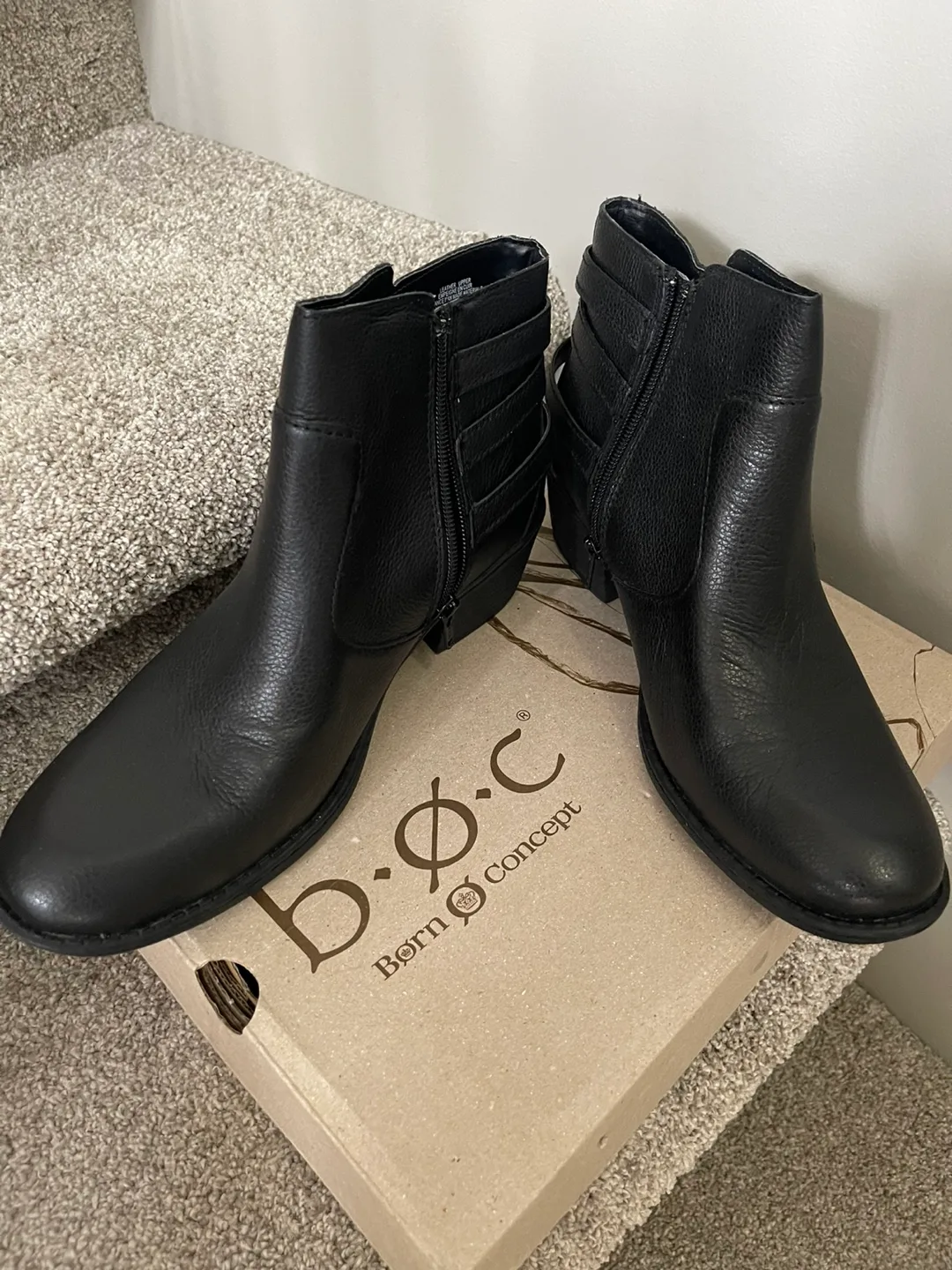 NEVER WORN BOC Black Ankle Boots Size 10 M/W image indicator(5)