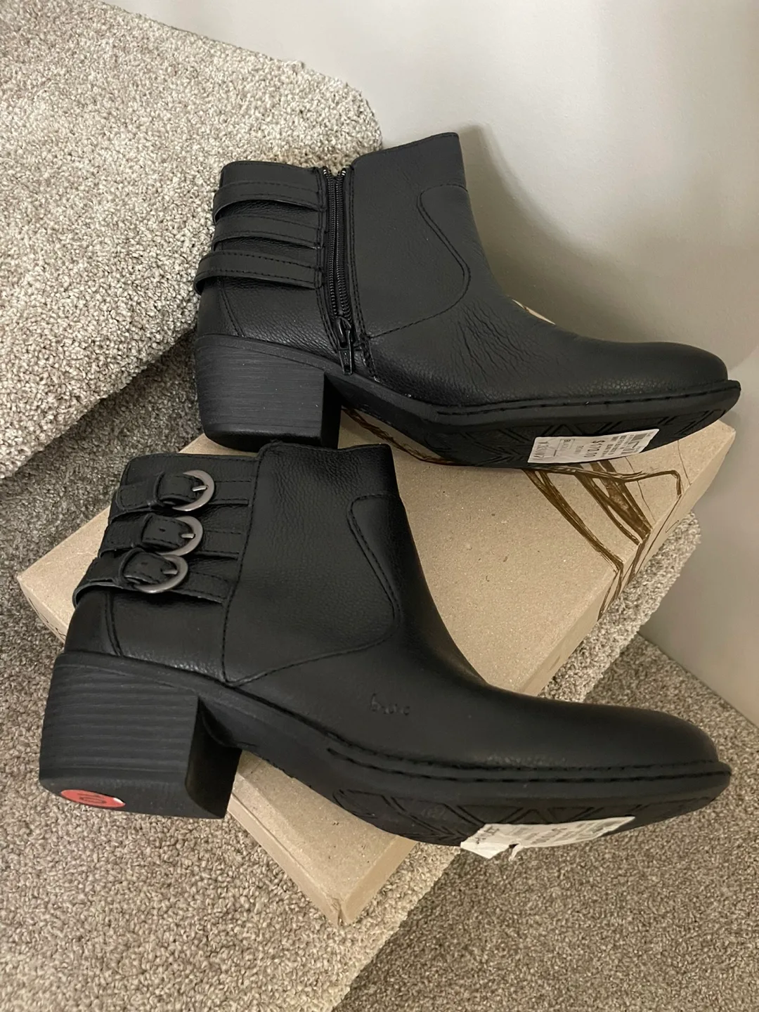 NEVER WORN BOC Black Ankle Boots Size 10 M/W image indicator(3)