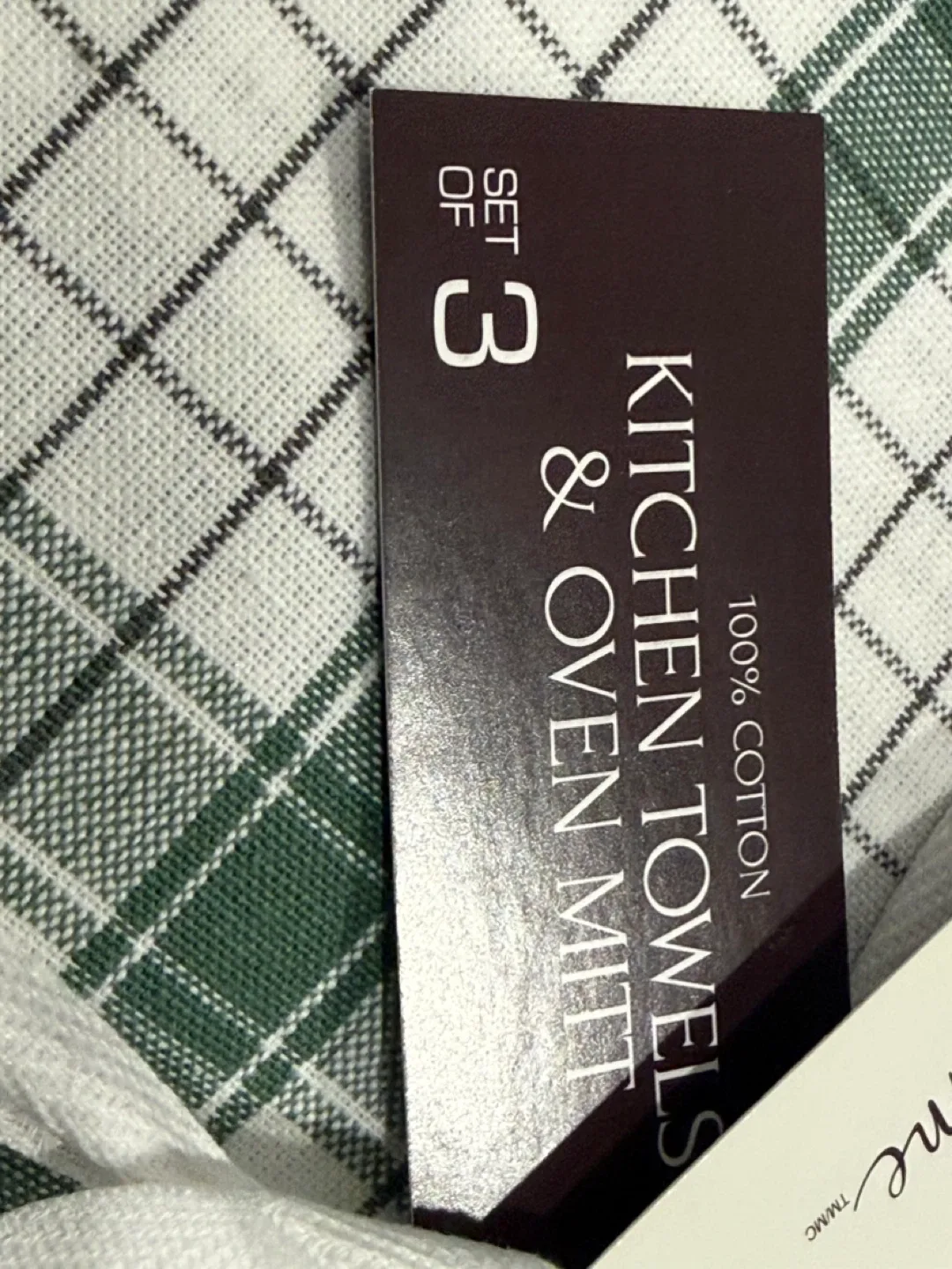 New Life at Home Kitchen Towels & Oven Mitt Set image indicator(2)