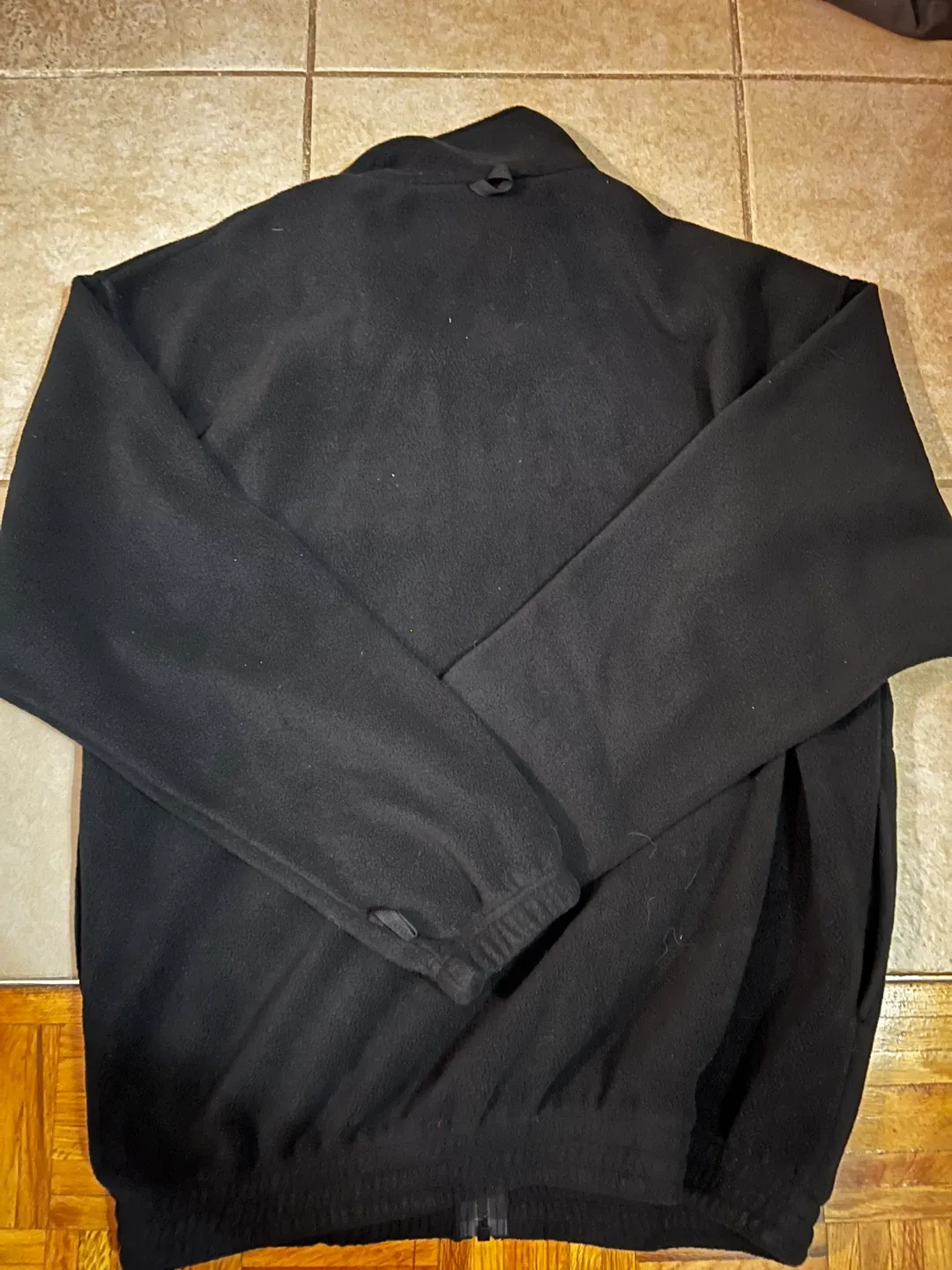 Sumaggo Black Fleece Jacket - Size L image indicator(3)