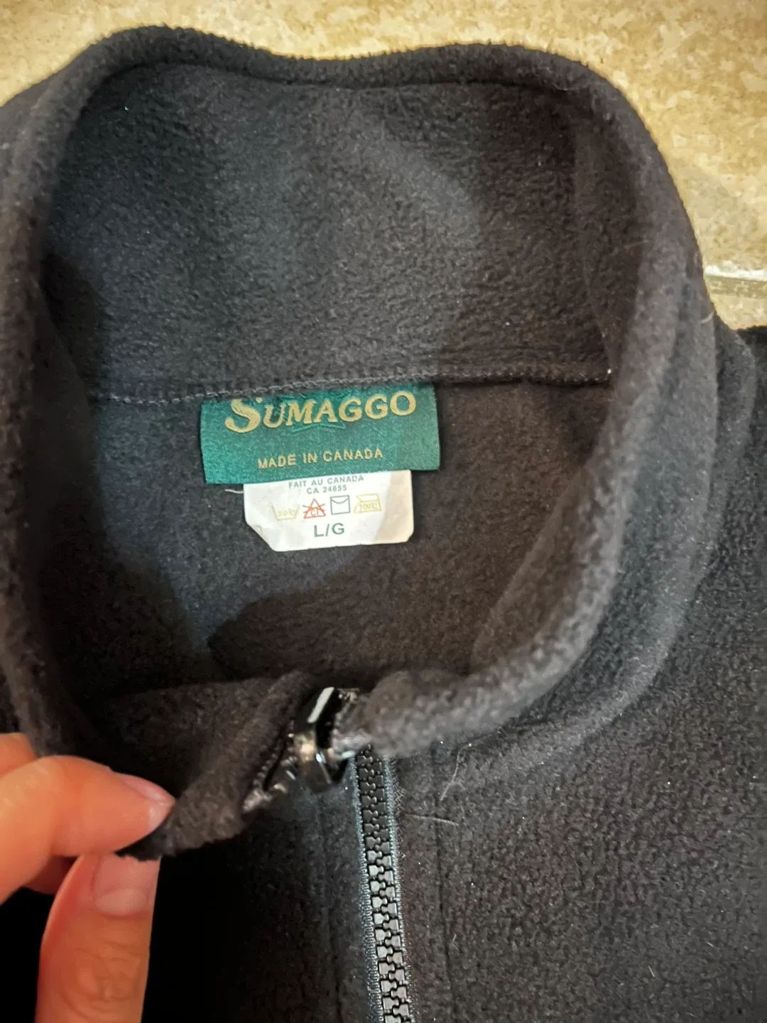 Sumaggo Black Fleece Jacket - Size L image indicator(2)