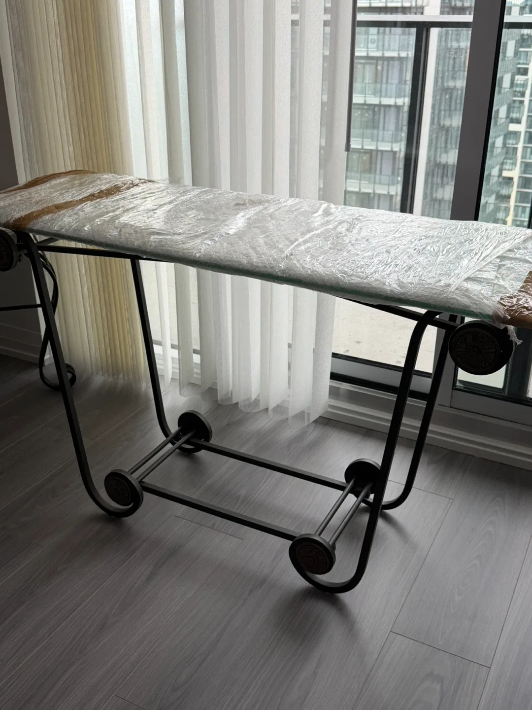 Italian Glass Table Set image indicator(2)