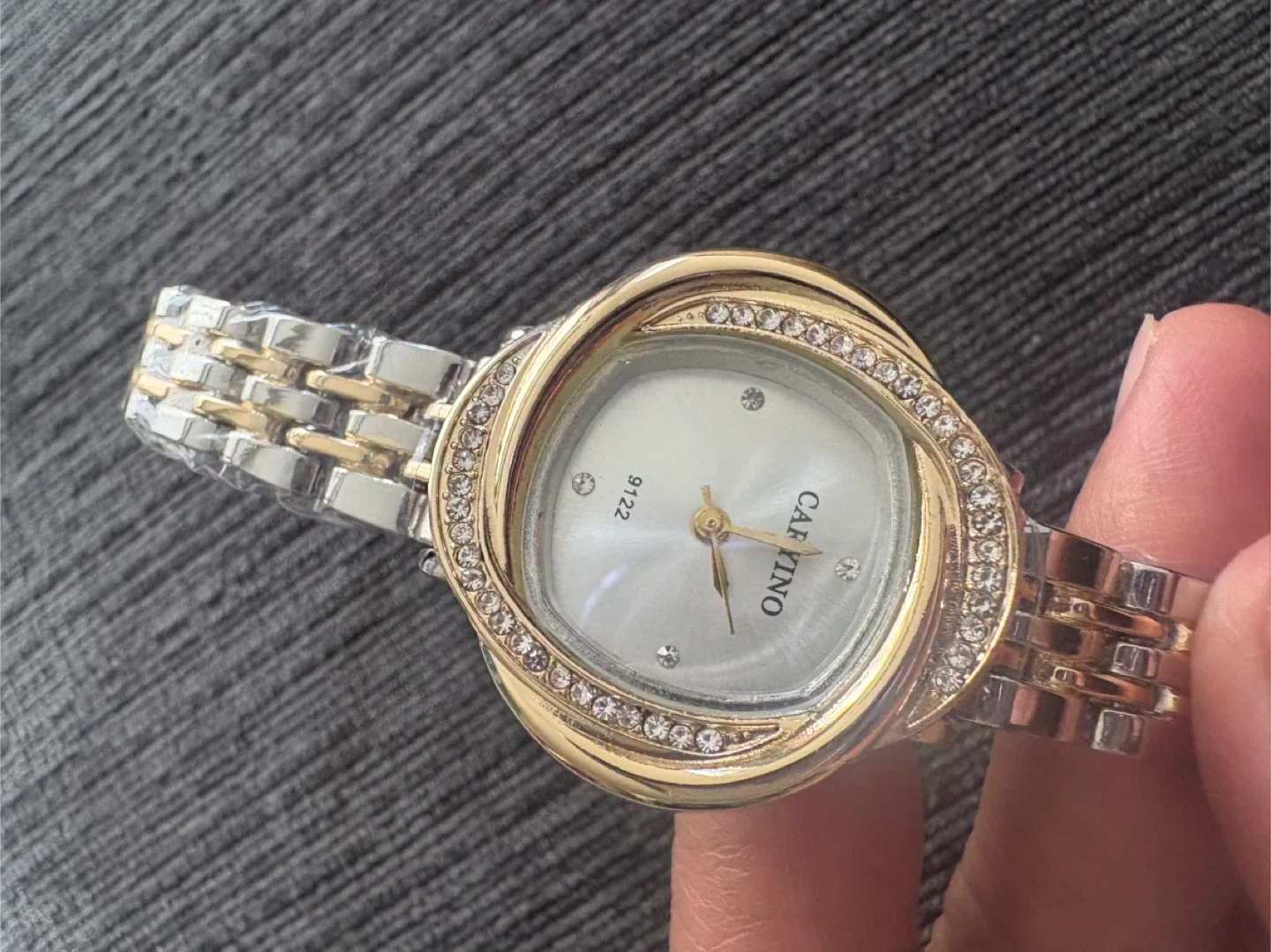 Caryino Women's Watch - Gold & Silver image indicator(5)