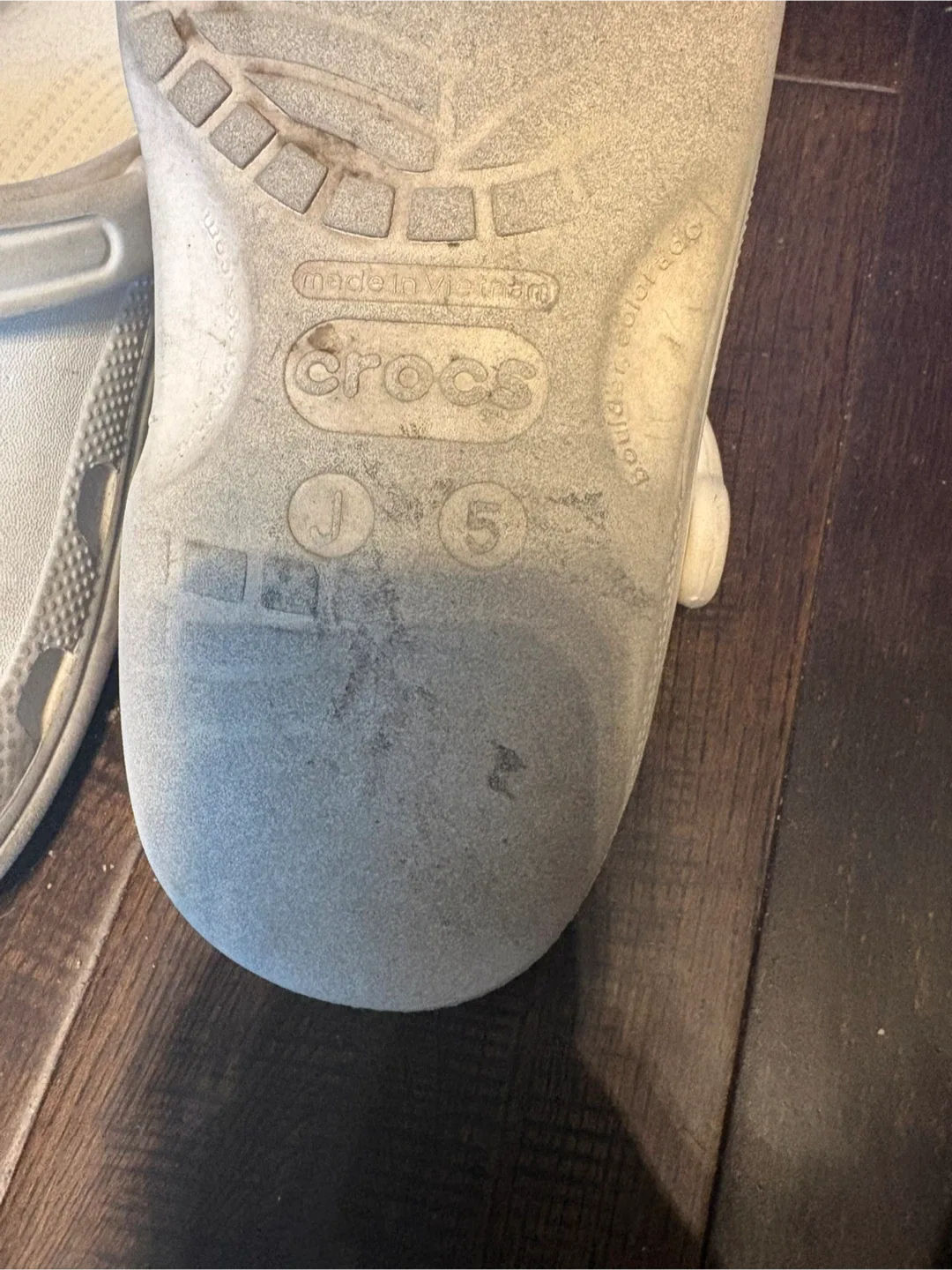 Crocs Classic Clogs - Size J5 image indicator(3)