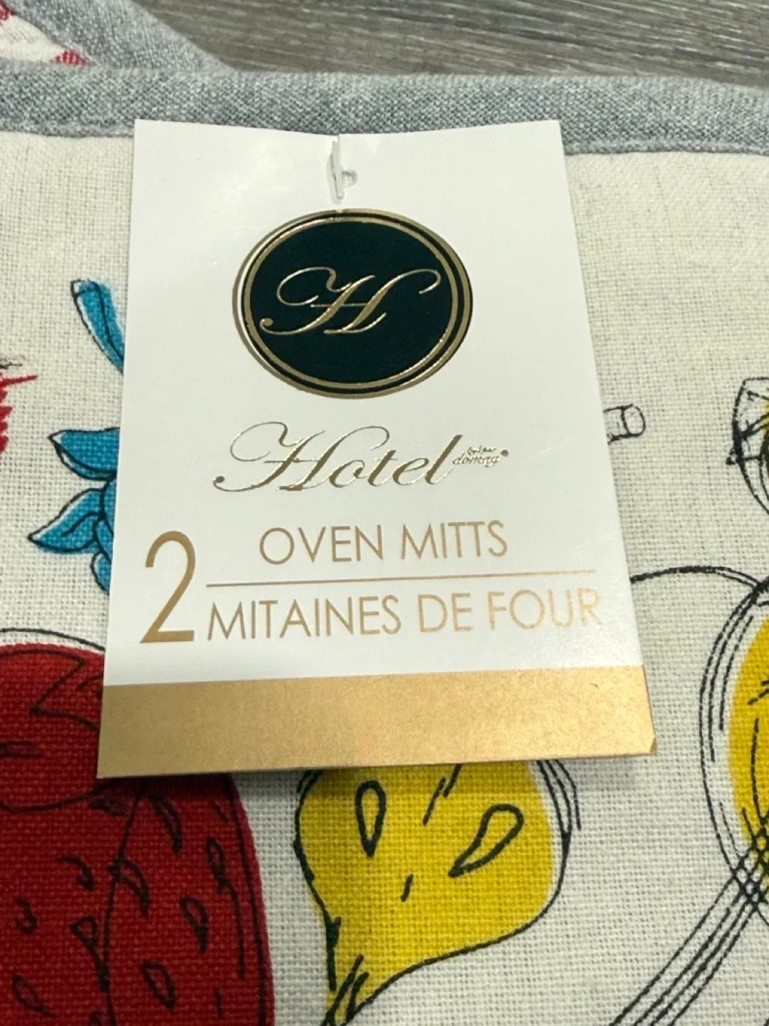 Hotel Fruity Oven Mitts Pair - New image indicator(2)