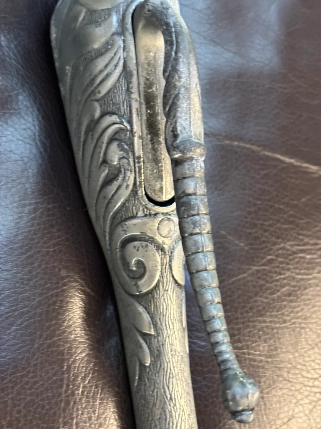 Vintage Decorative Metal Cross image indicator(2)