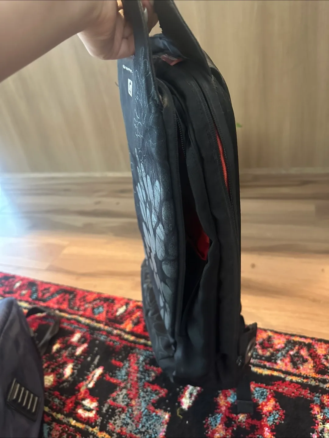 HP Black Floral Laptop Backpack image indicator(2)